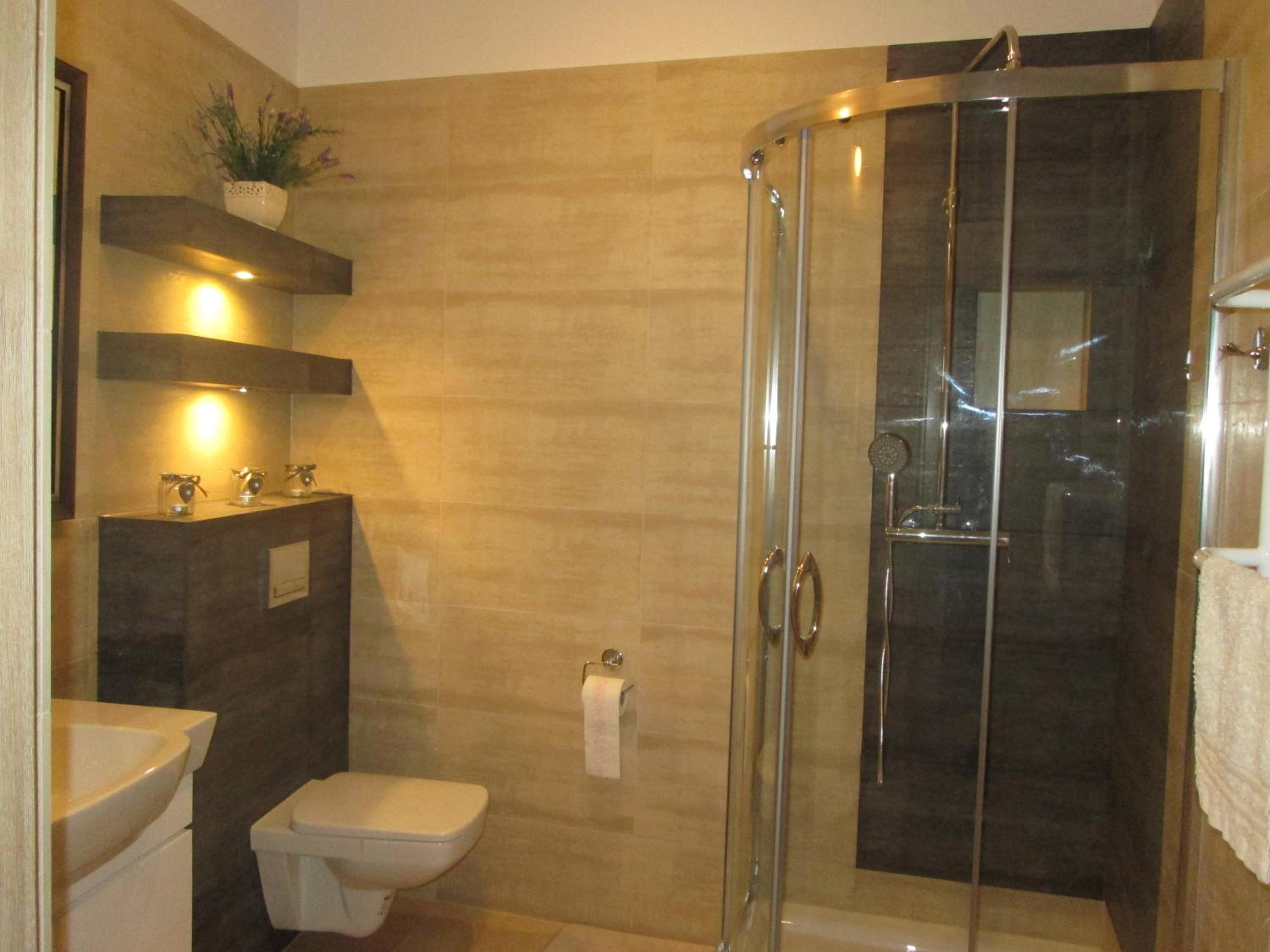 Studio Apartment - Photo 17