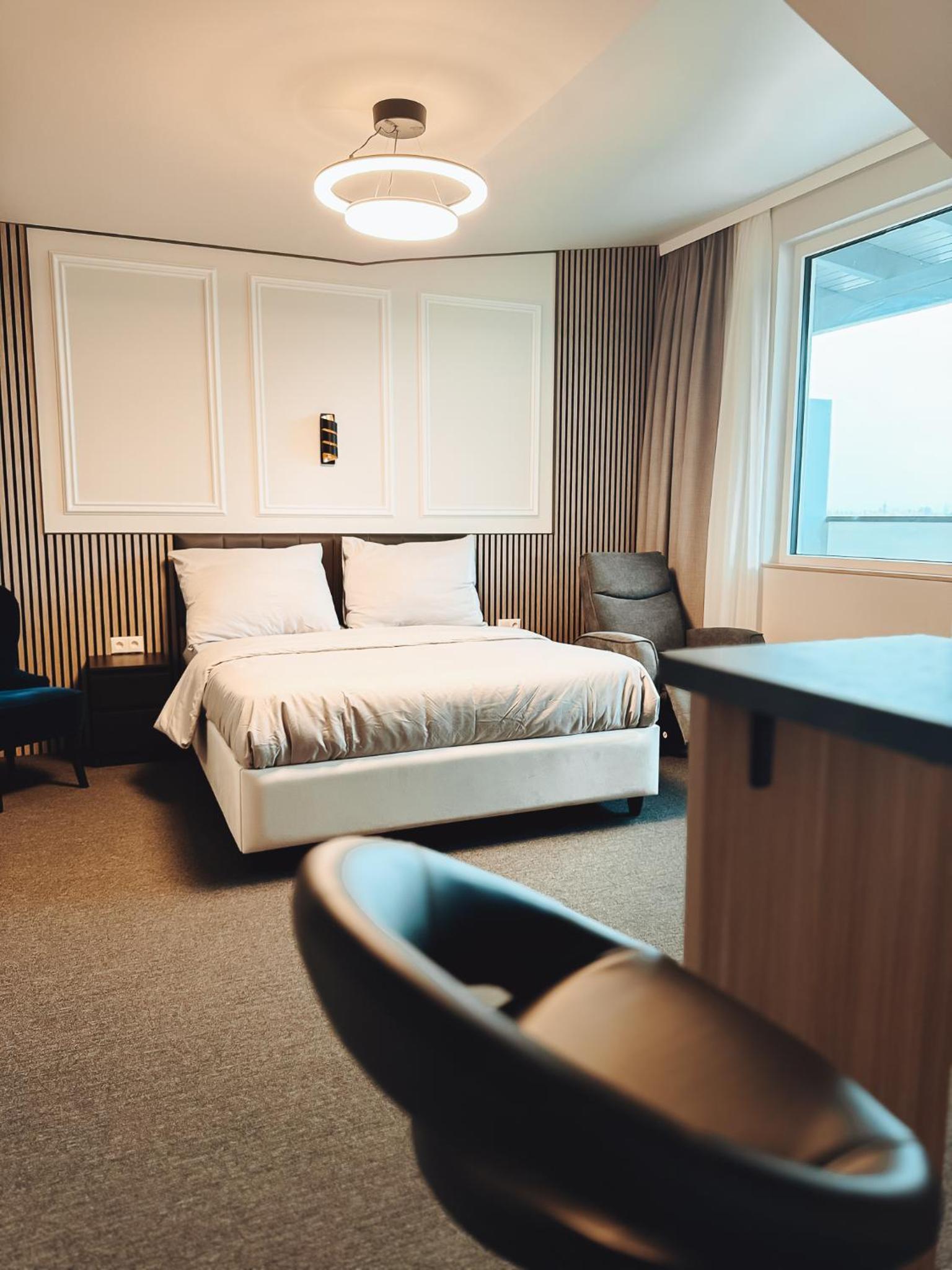 Suite with Spa Bath
