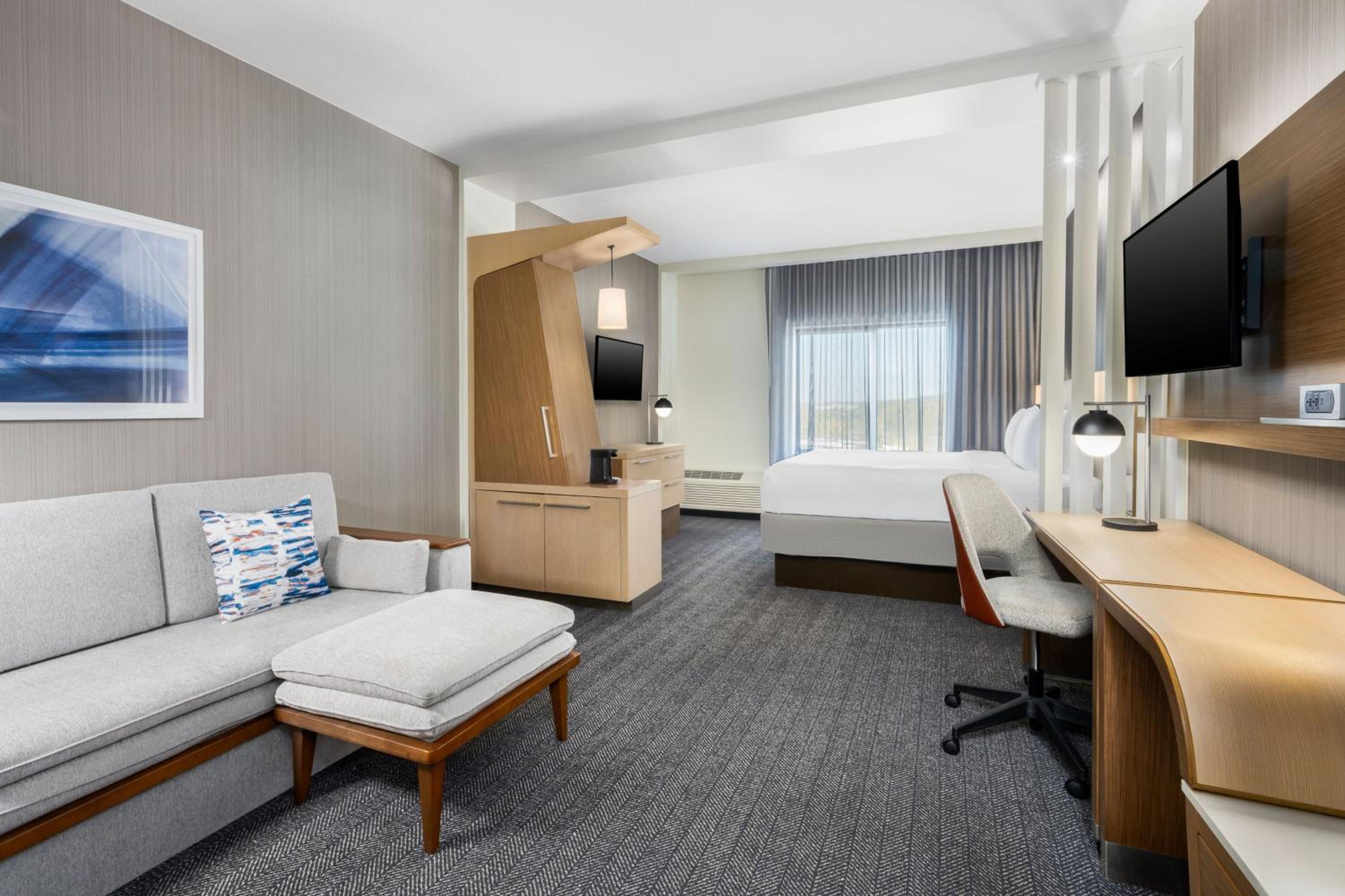 King Suite with Sofa Bed photo 1
