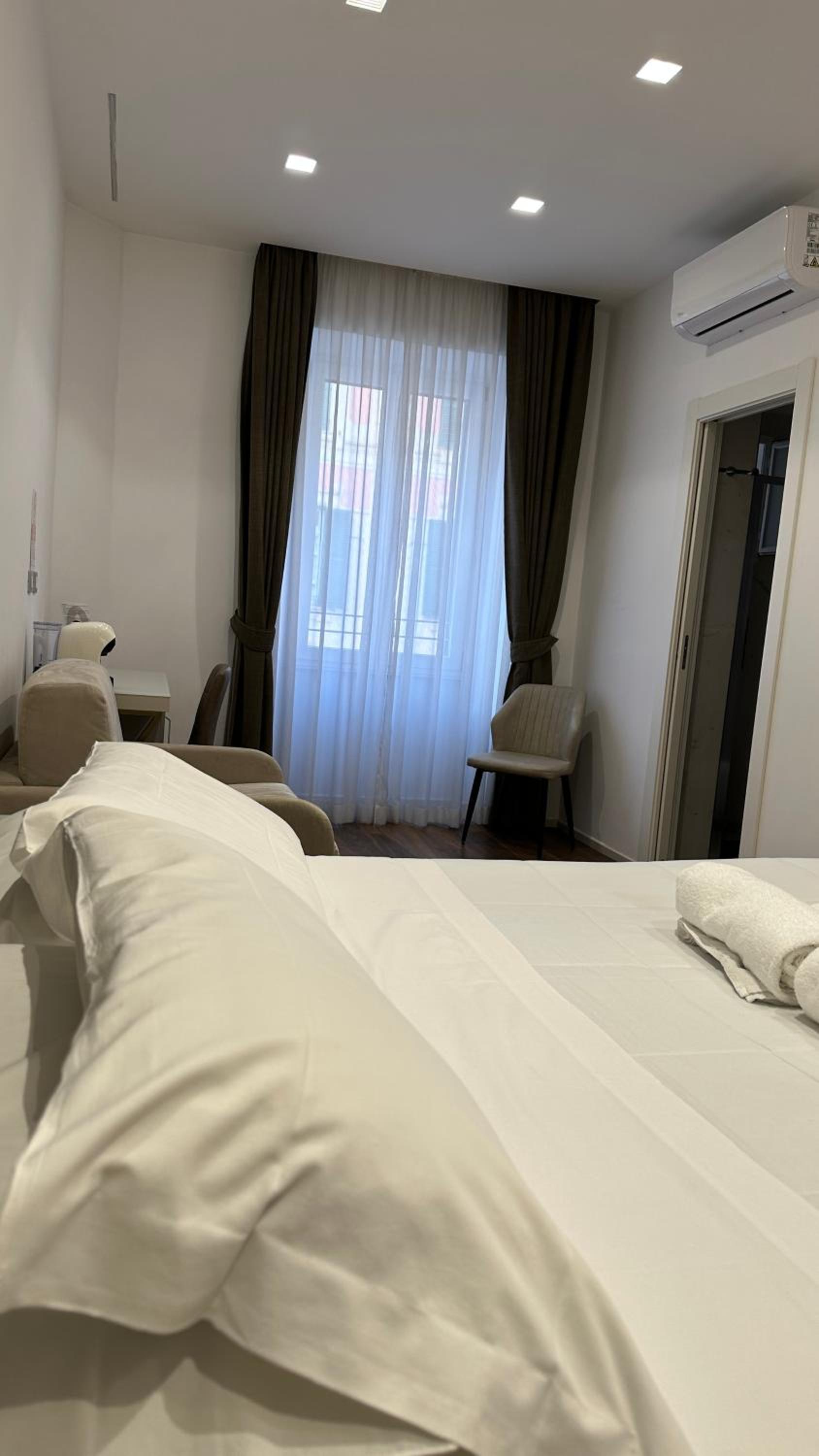 Comfort Triple Room with Shower photo 1