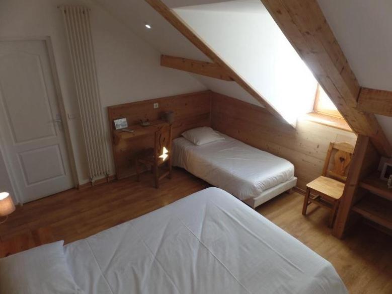 Triple Room with Shower photo 3