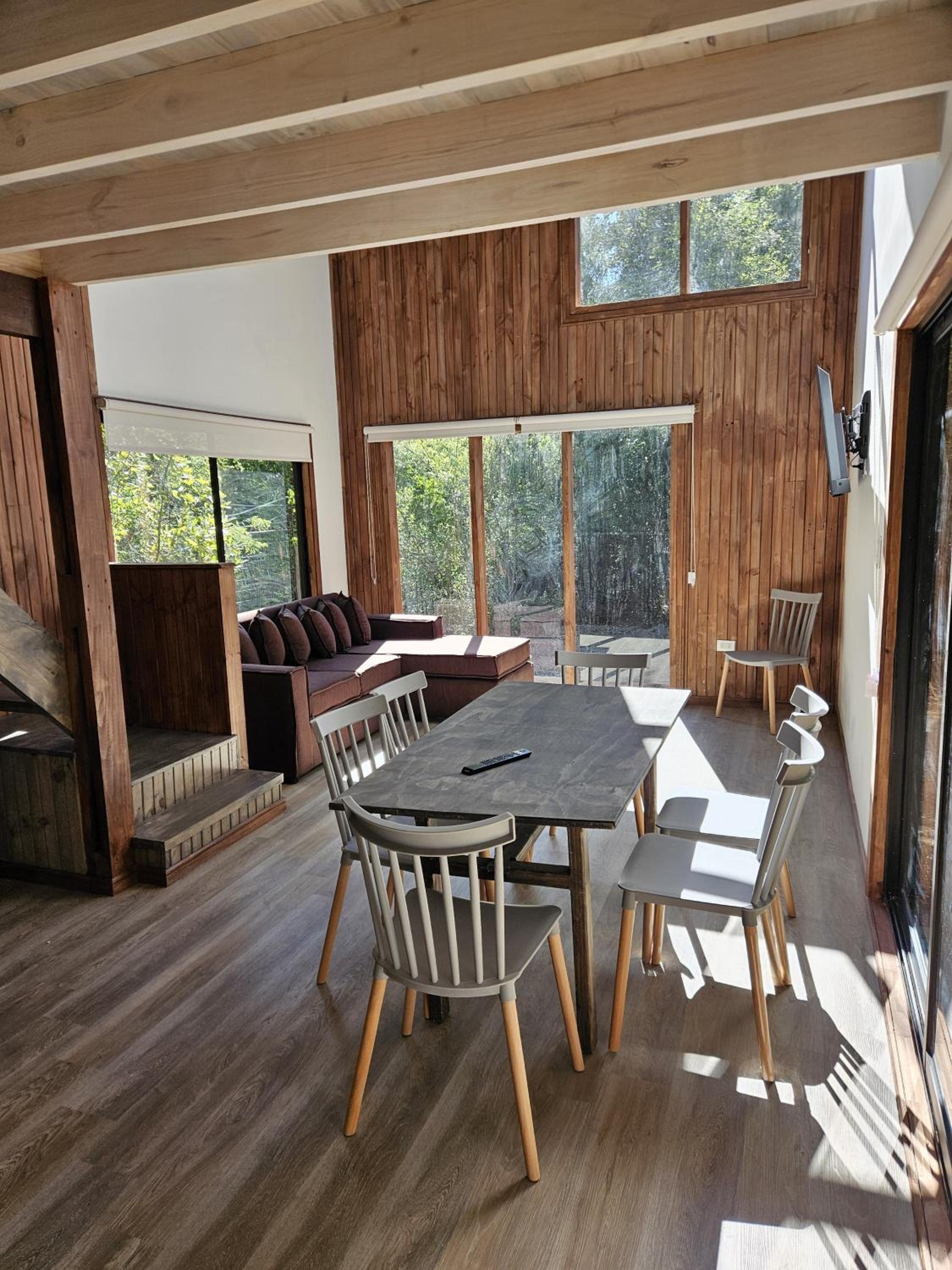 Three-Bedroom House photo 2