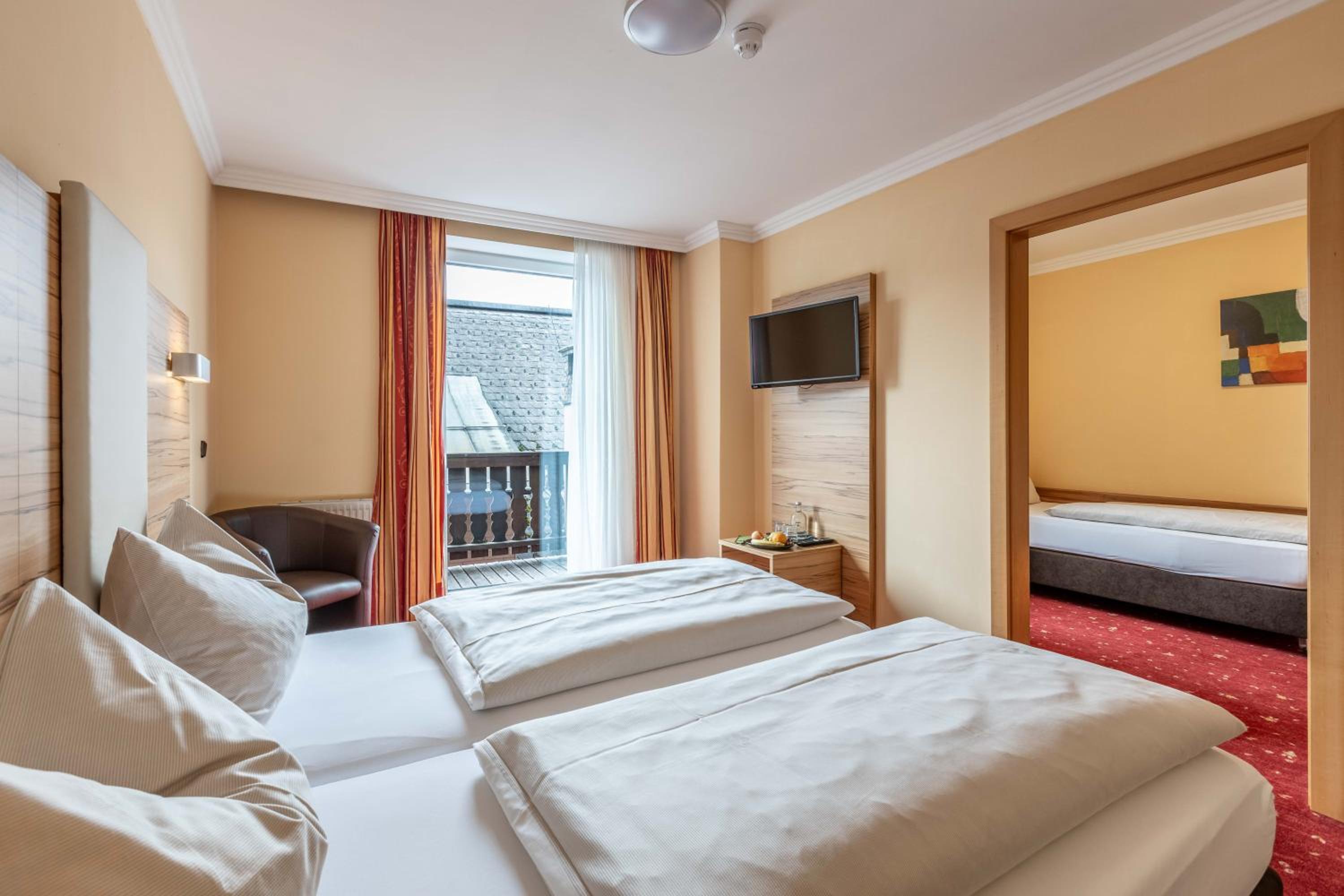 Comfort Triple Room