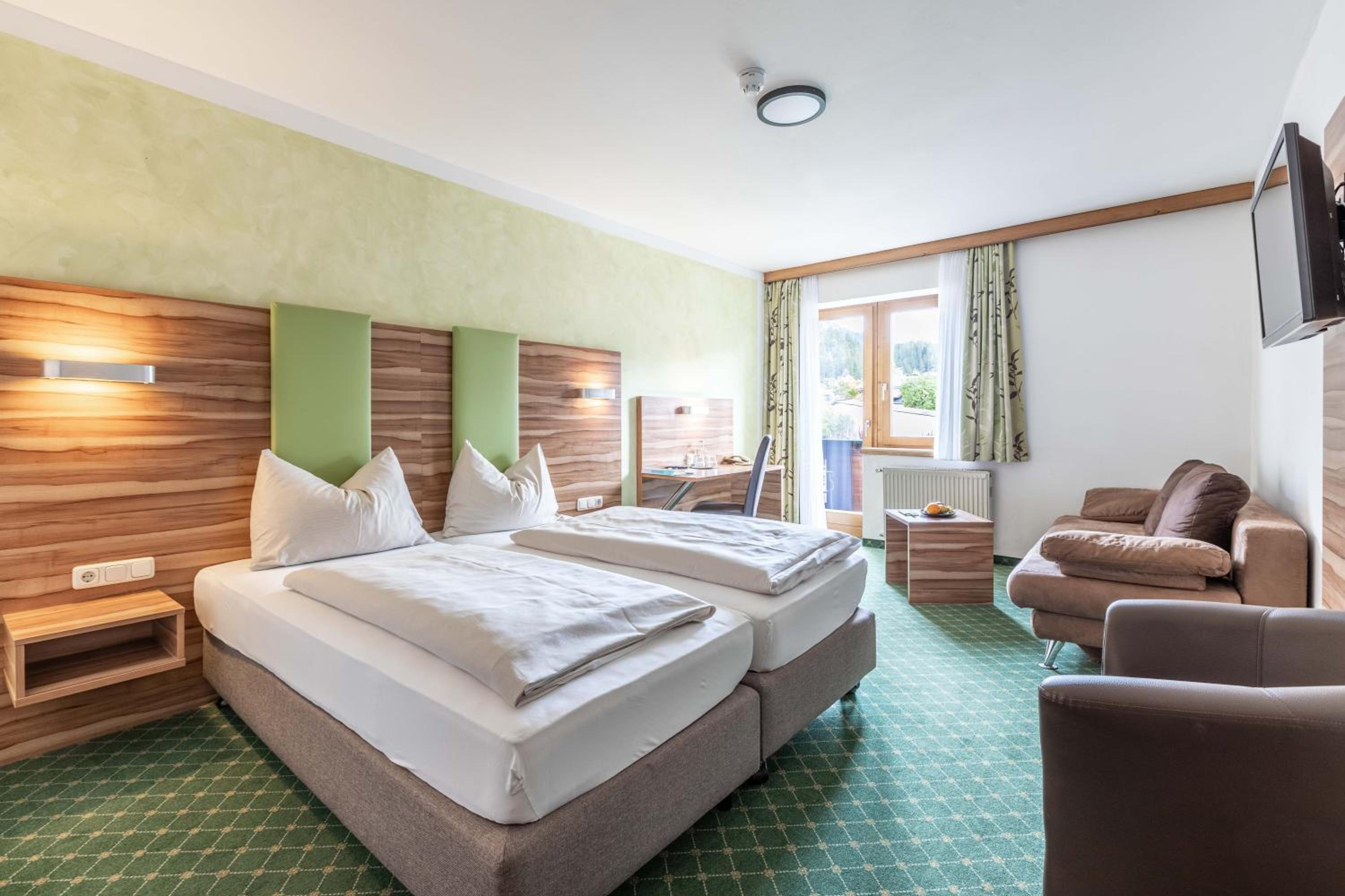 Double Room with Balcony (3 Adults)