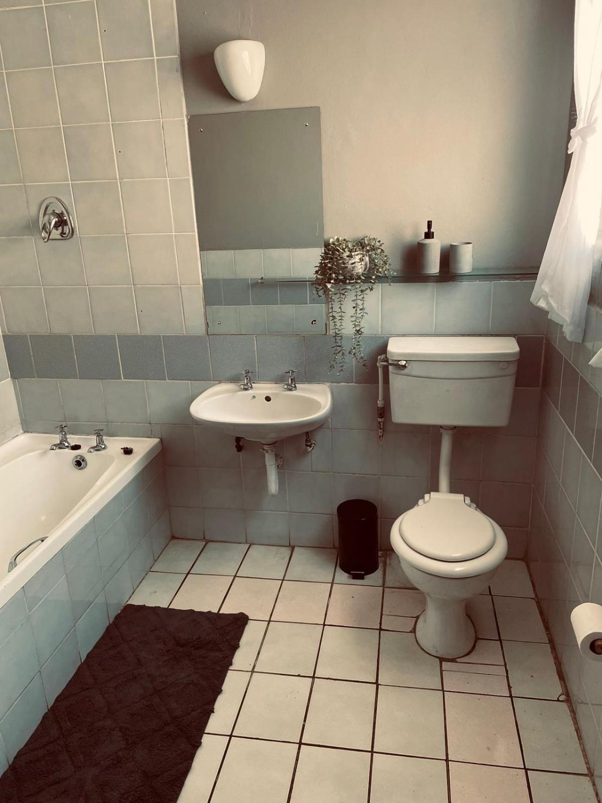 Standard Suite - Photo 1