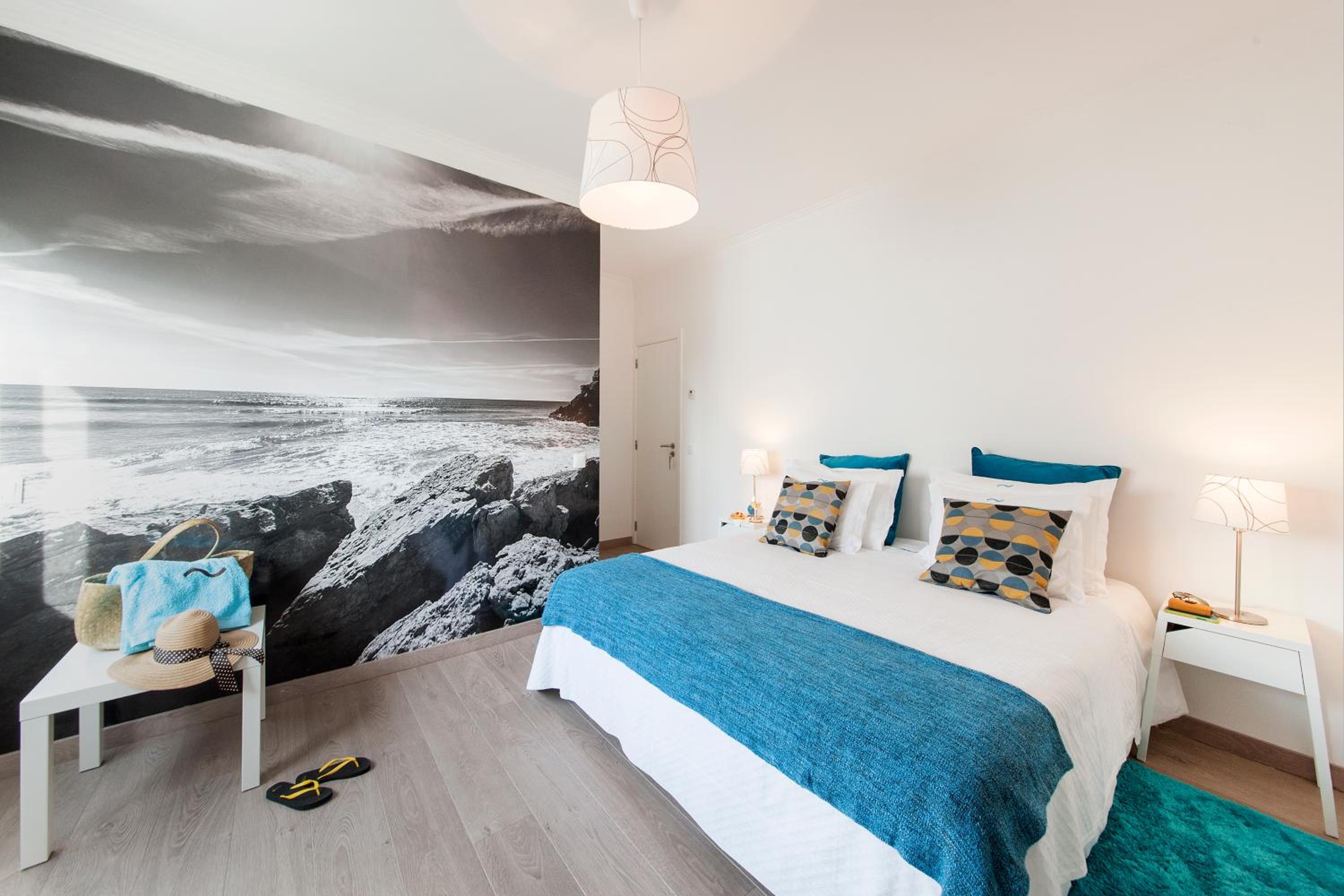 Zweibett- oder Doppelzimmer mit Balkon