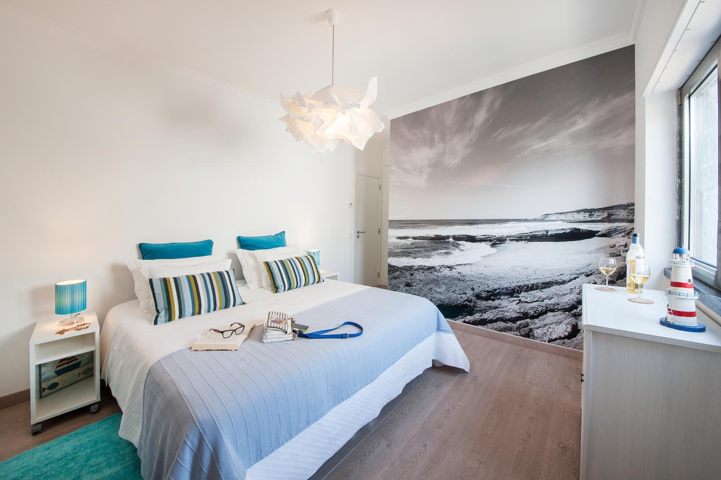 Zweibett- oder Doppelzimmer mit Balkon
