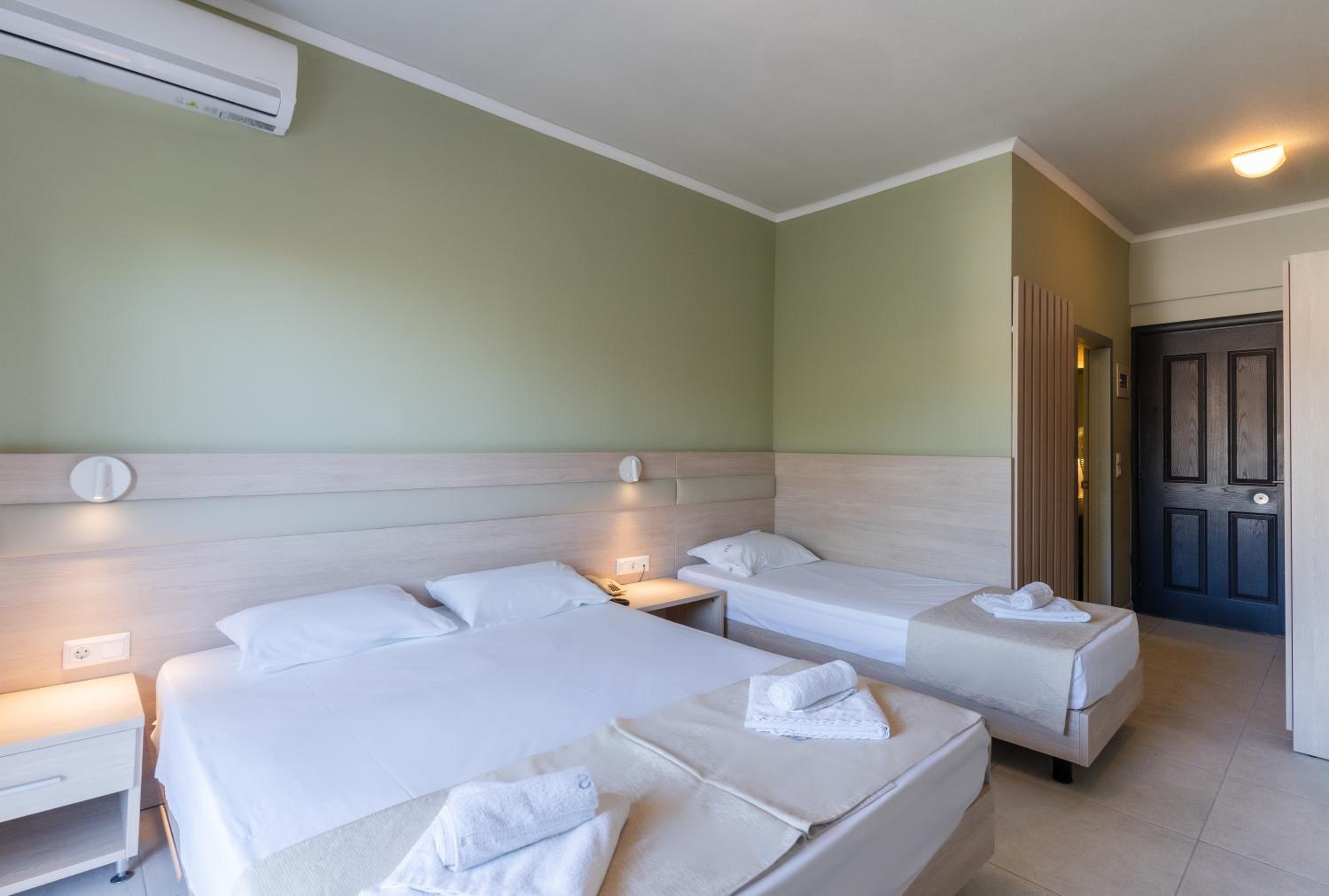 Classic Triple Room