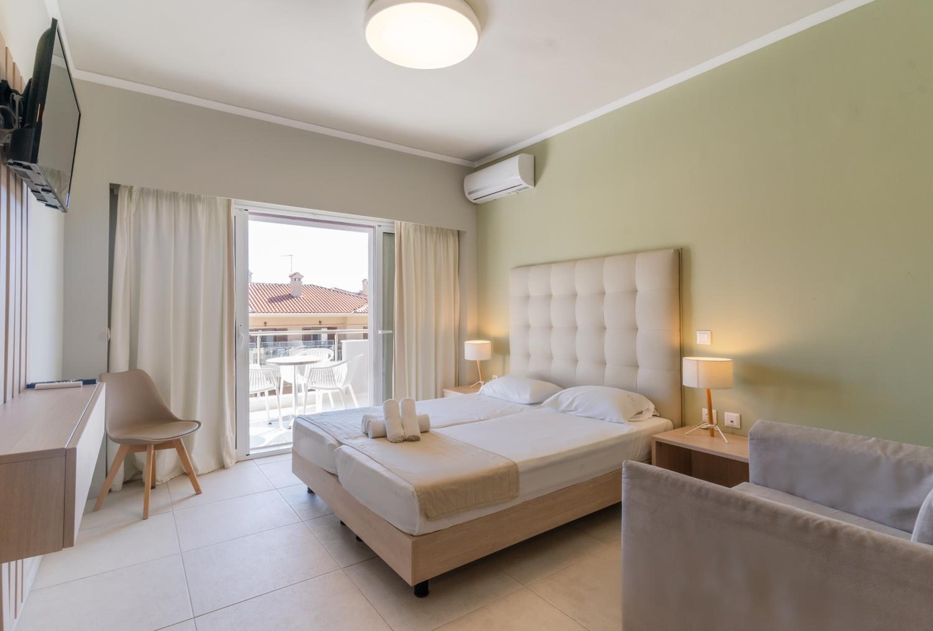 Large Double or Twin Room