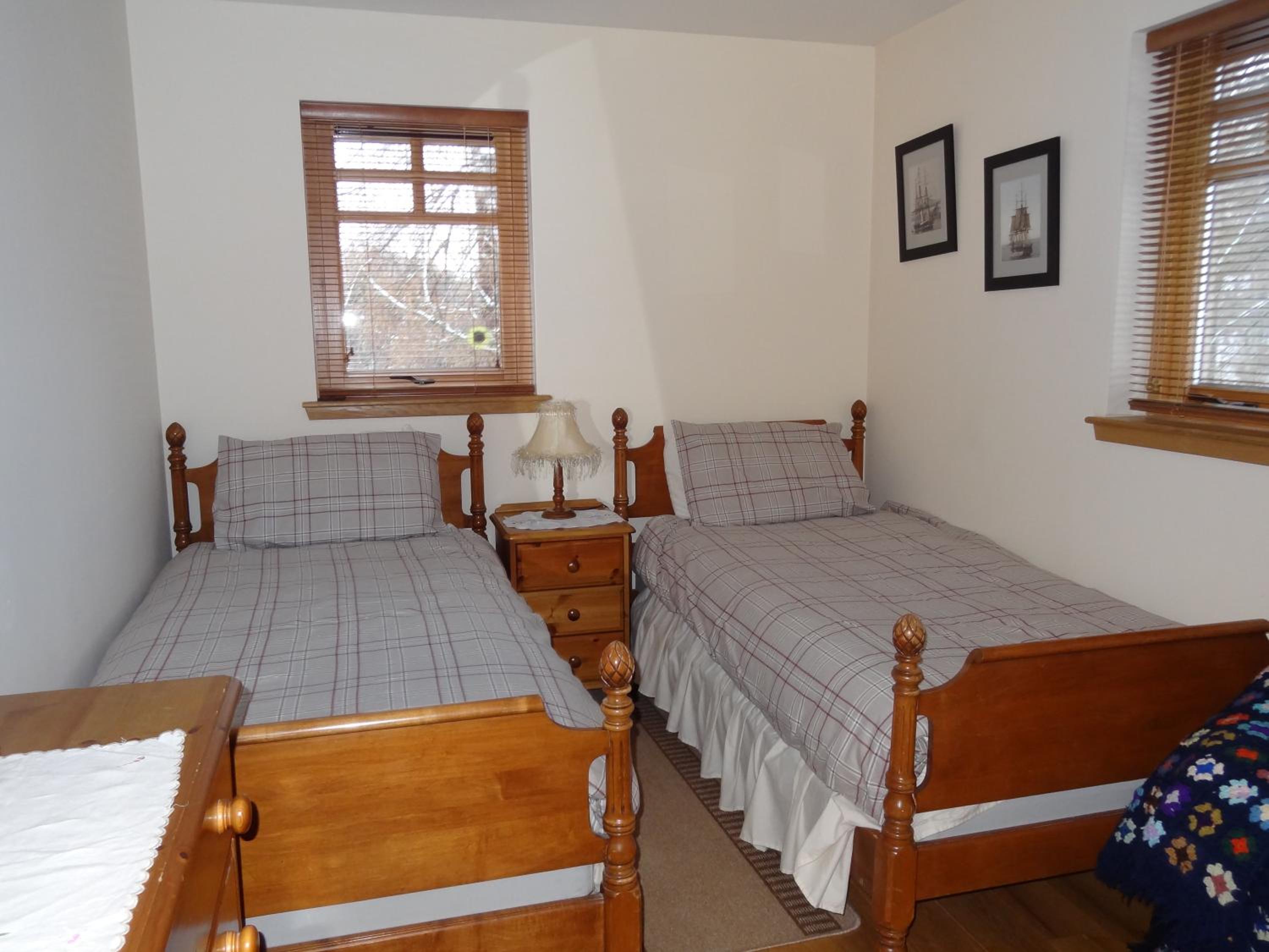 Three-Bedroom House photo 3