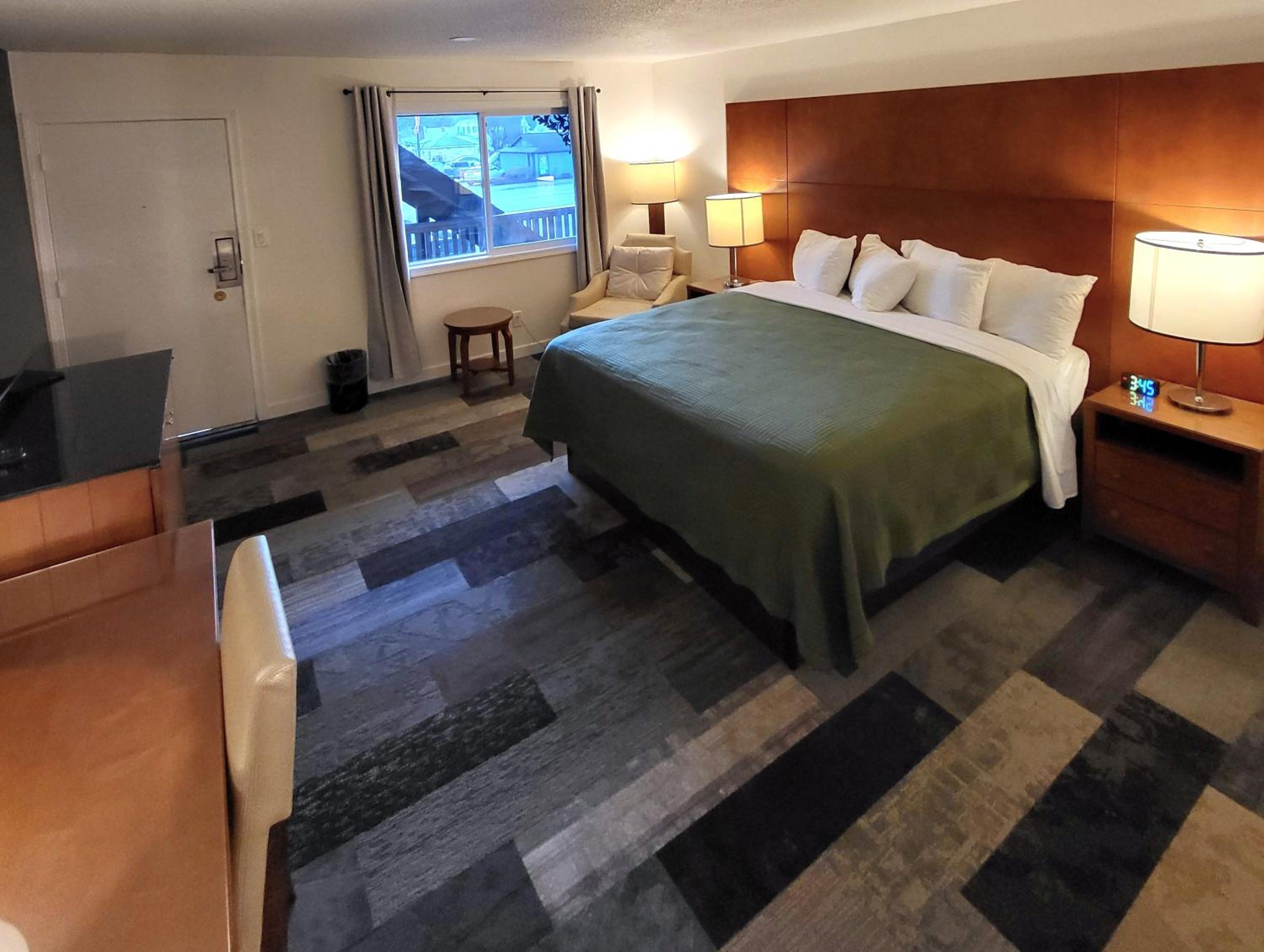 Shelton Inn, Photo 6