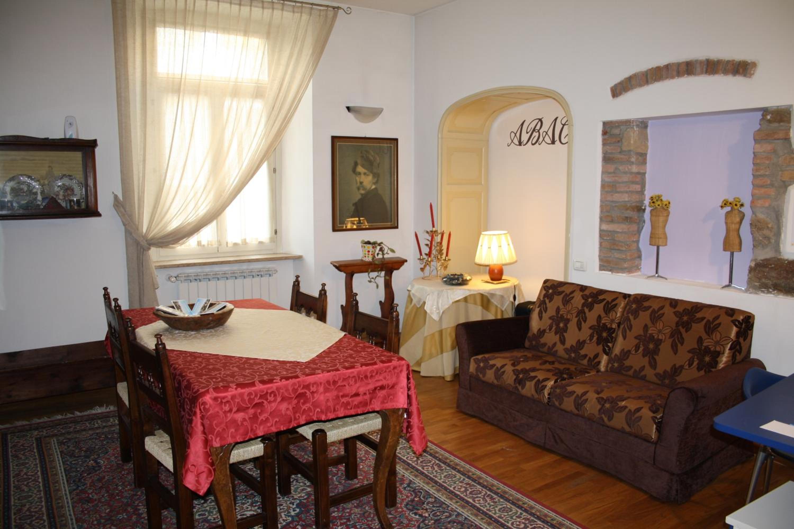 Triple Room with Shared Bathroom photo 2