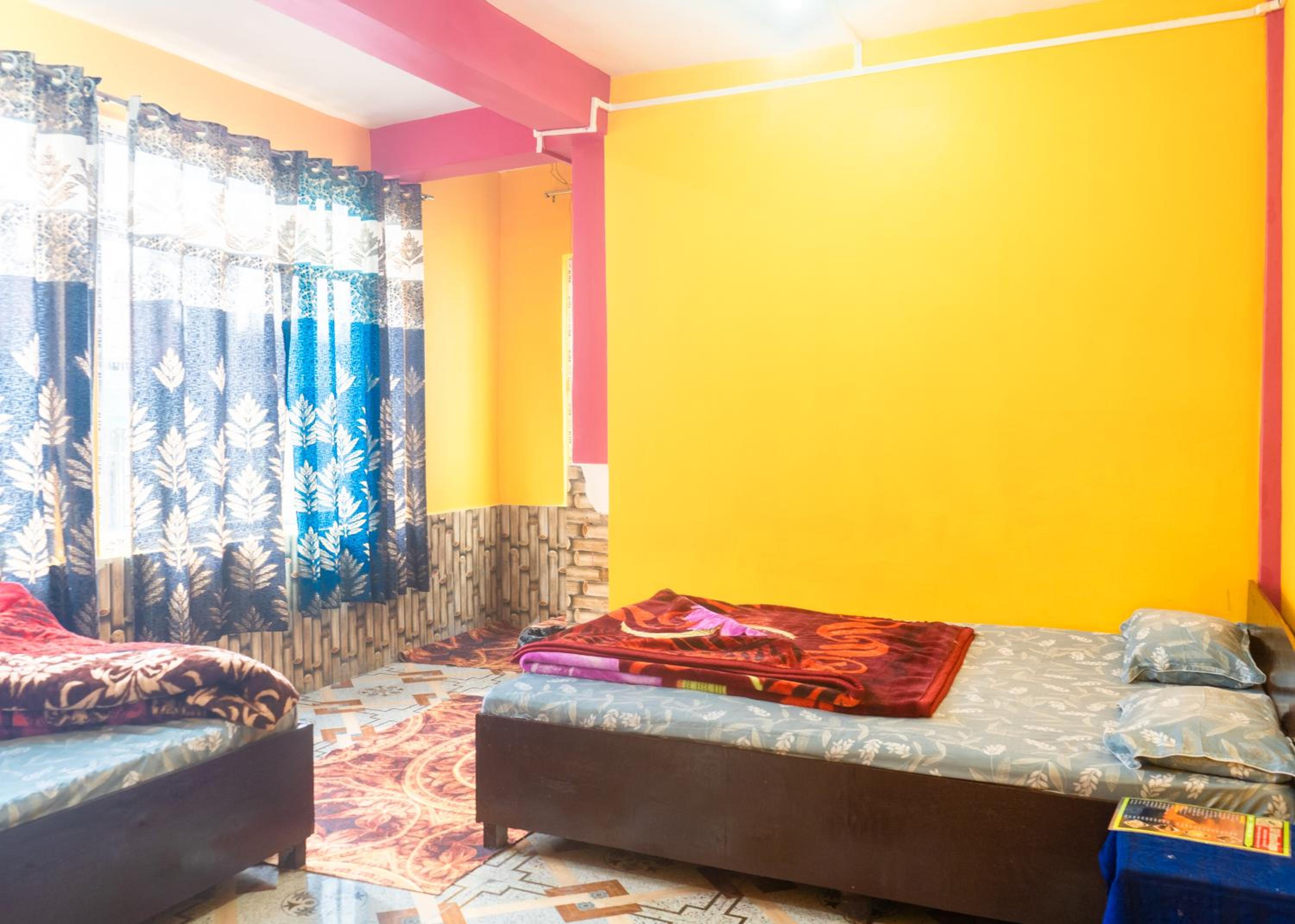 Quadruple Room - Photo 13