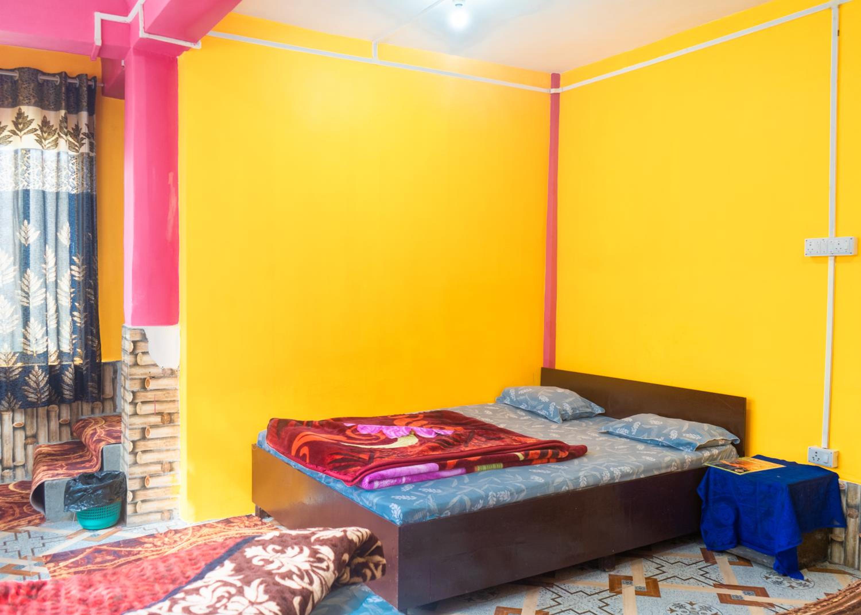Quadruple Room - Photo 11