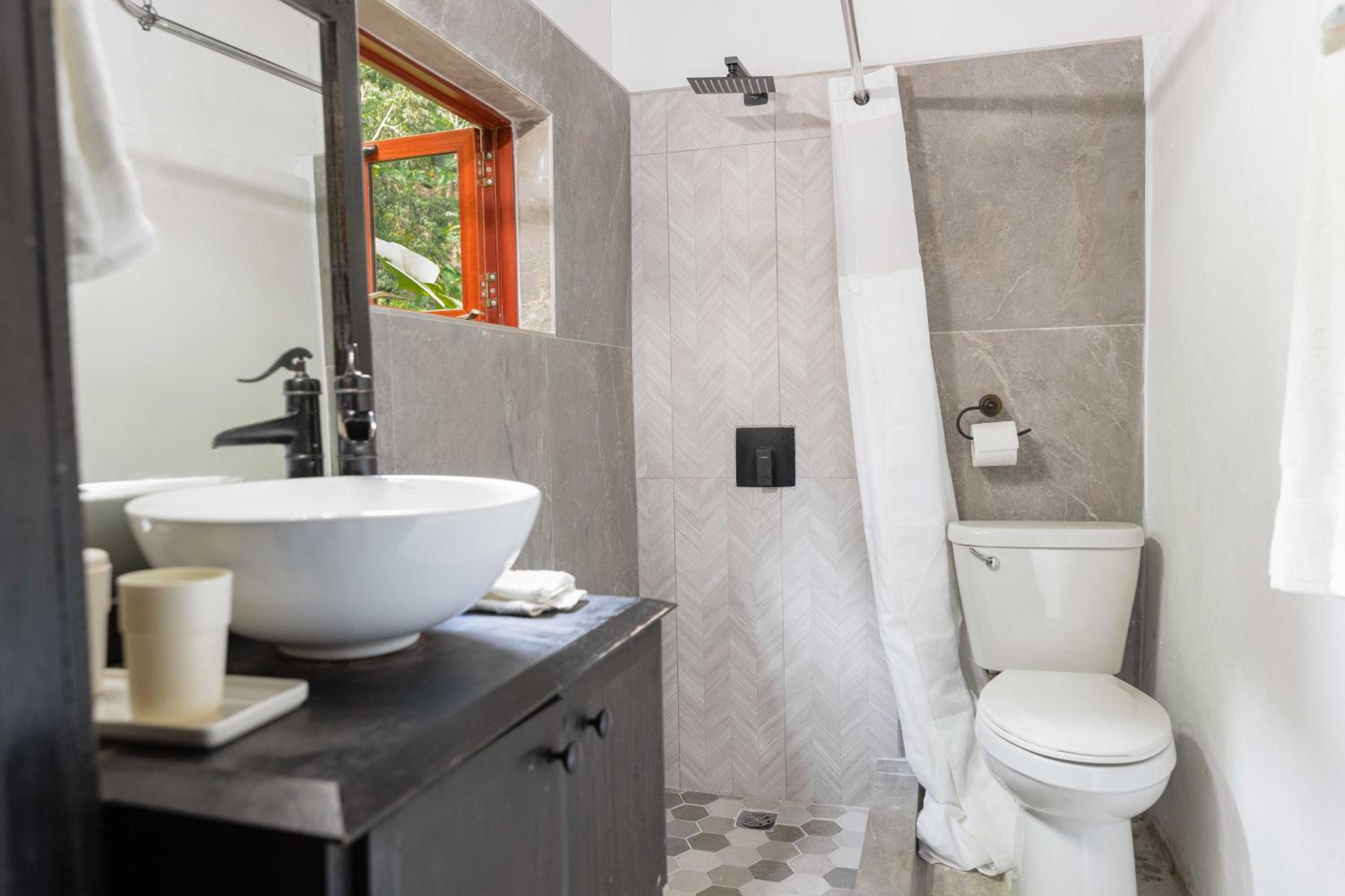 Double Room with Private Bathroom photo 3