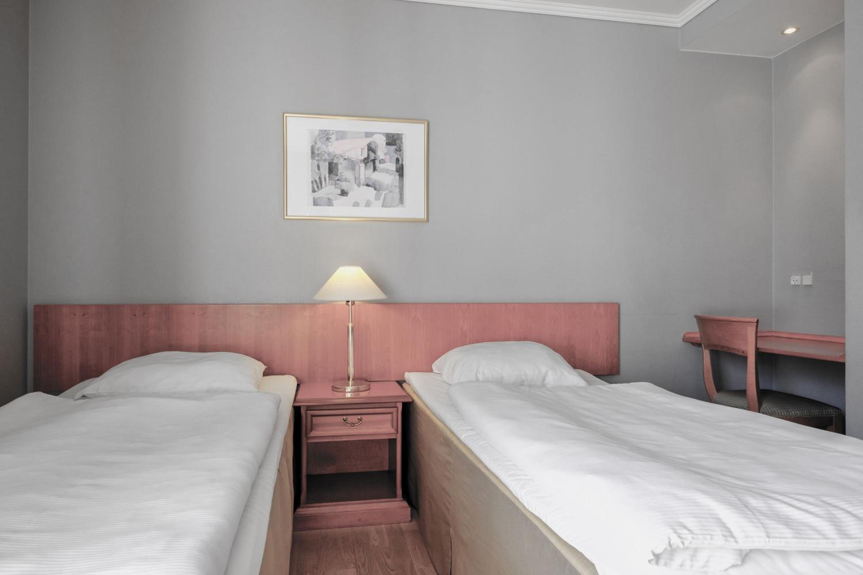 Standard Twin Room with Two Twin Beds