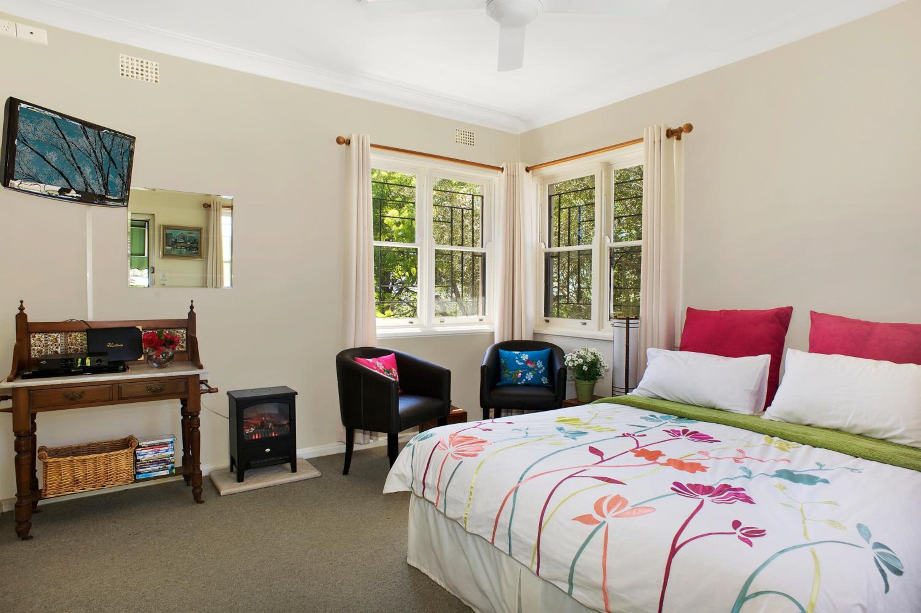 The Priest's Cottage - Photo 1