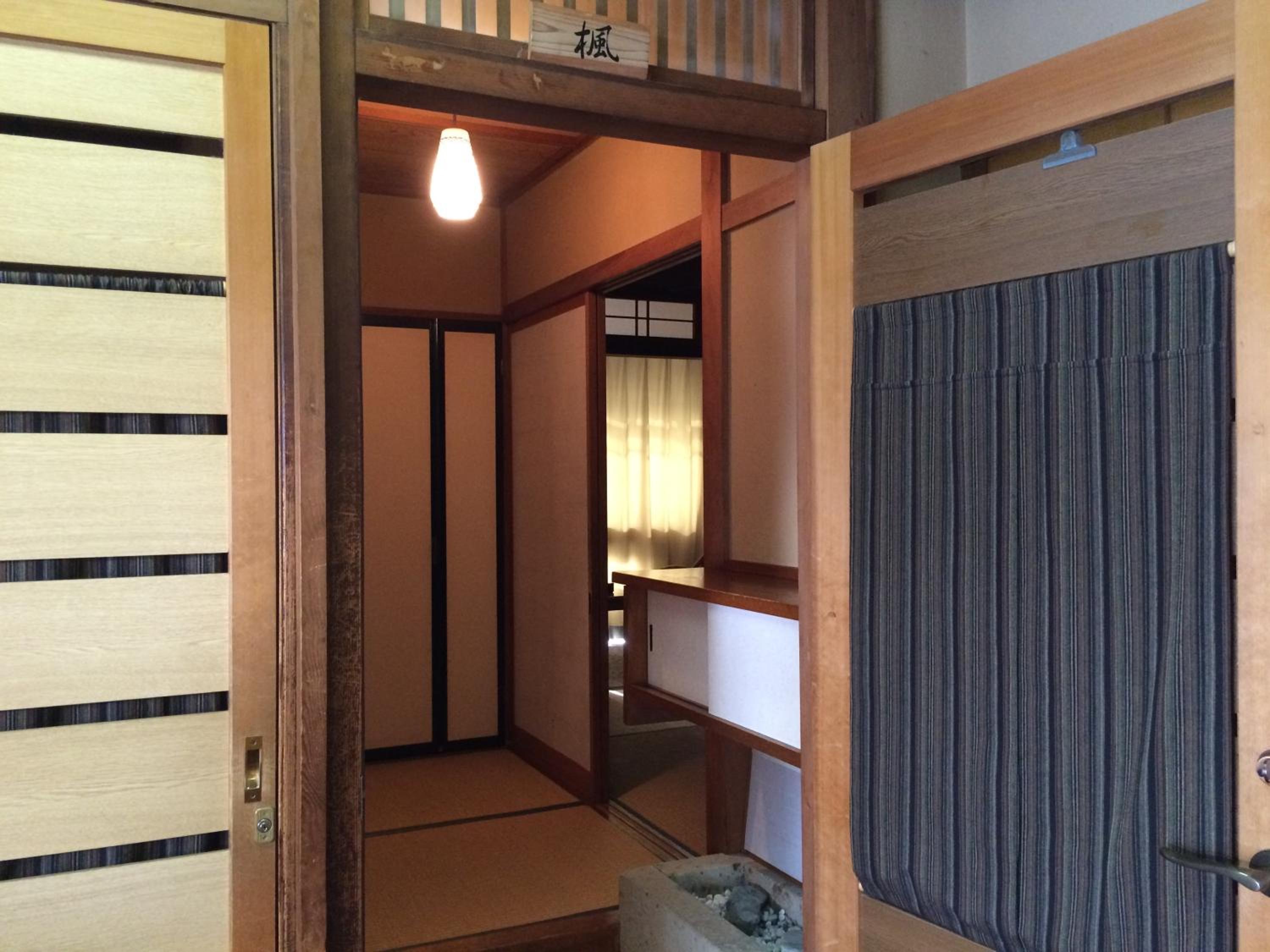 Japanese-Style Standard Twin Room with Shared Bathroom with Extra Space photo 1