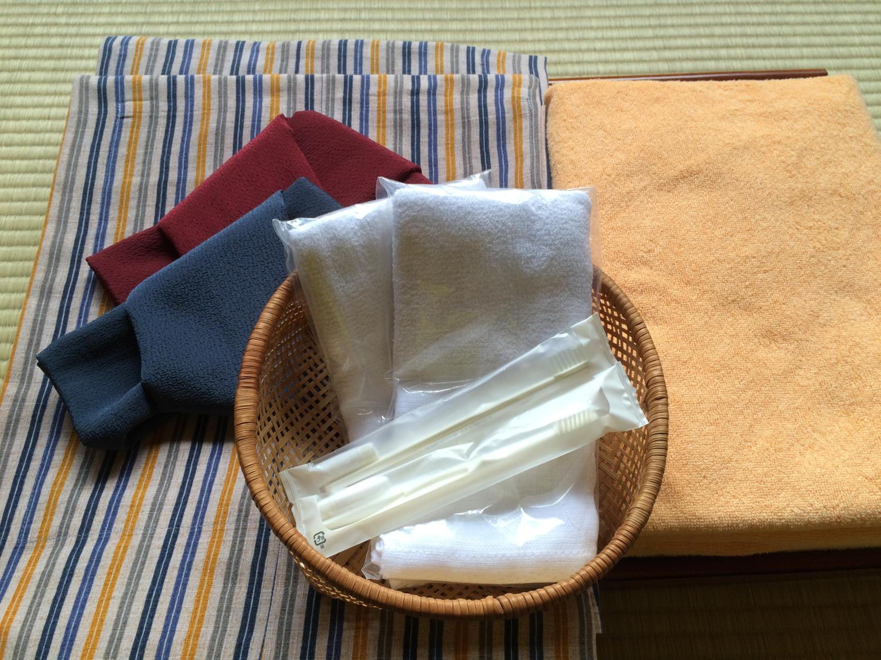 Japanese-Style Standard Twin Room with Shared Bathroom photo 3