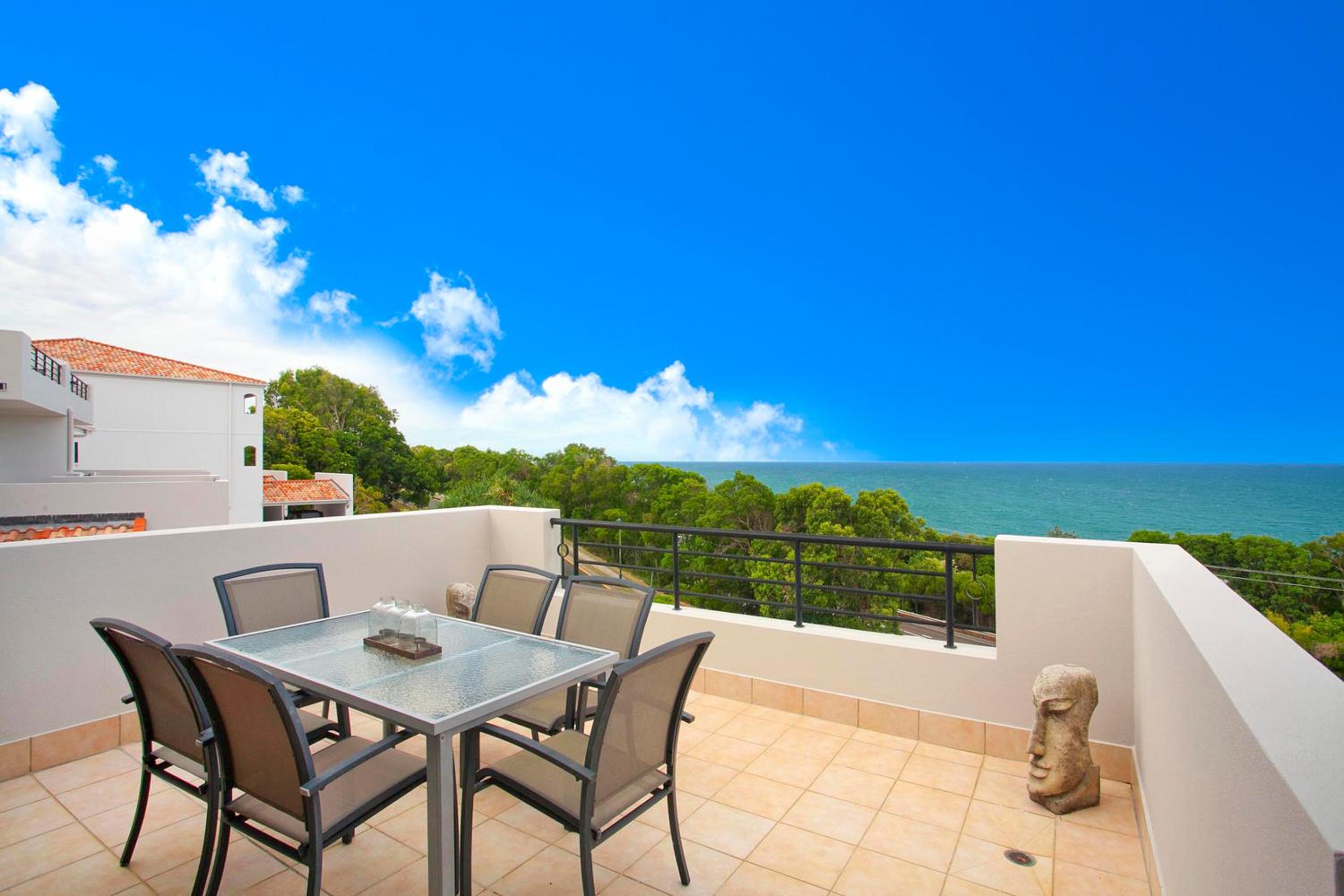 Villa with Sea View - Photo 20