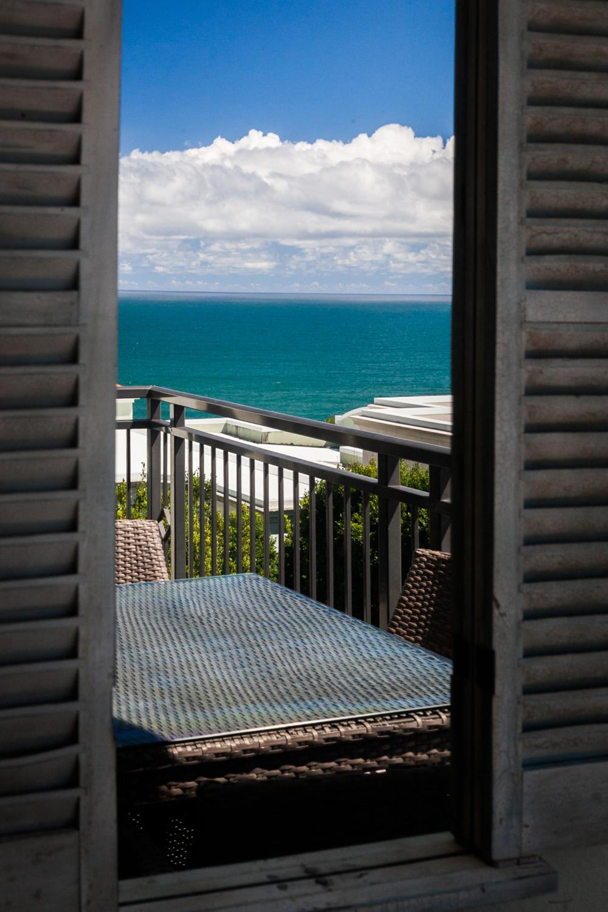 Executive Two-Bedroom Villa - Photo 15