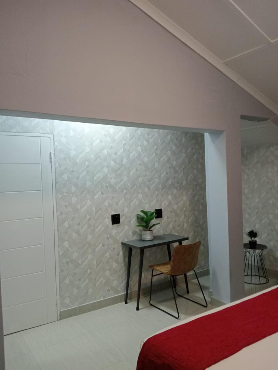 Queen Studio - Photo 10