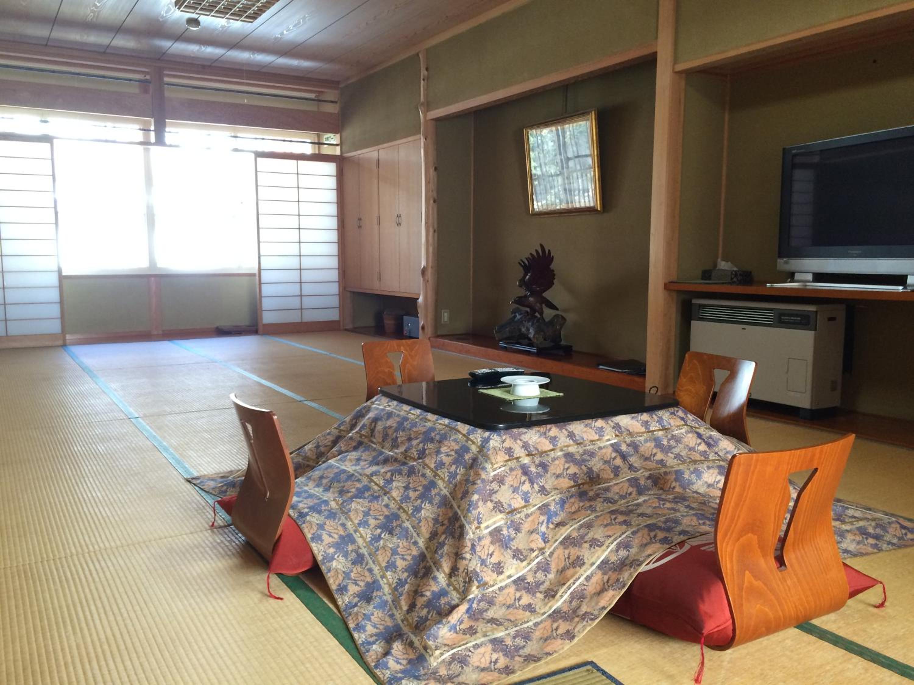 Japanese-Style Deluxe Quadruple Room with Shared Bathroom photo 1