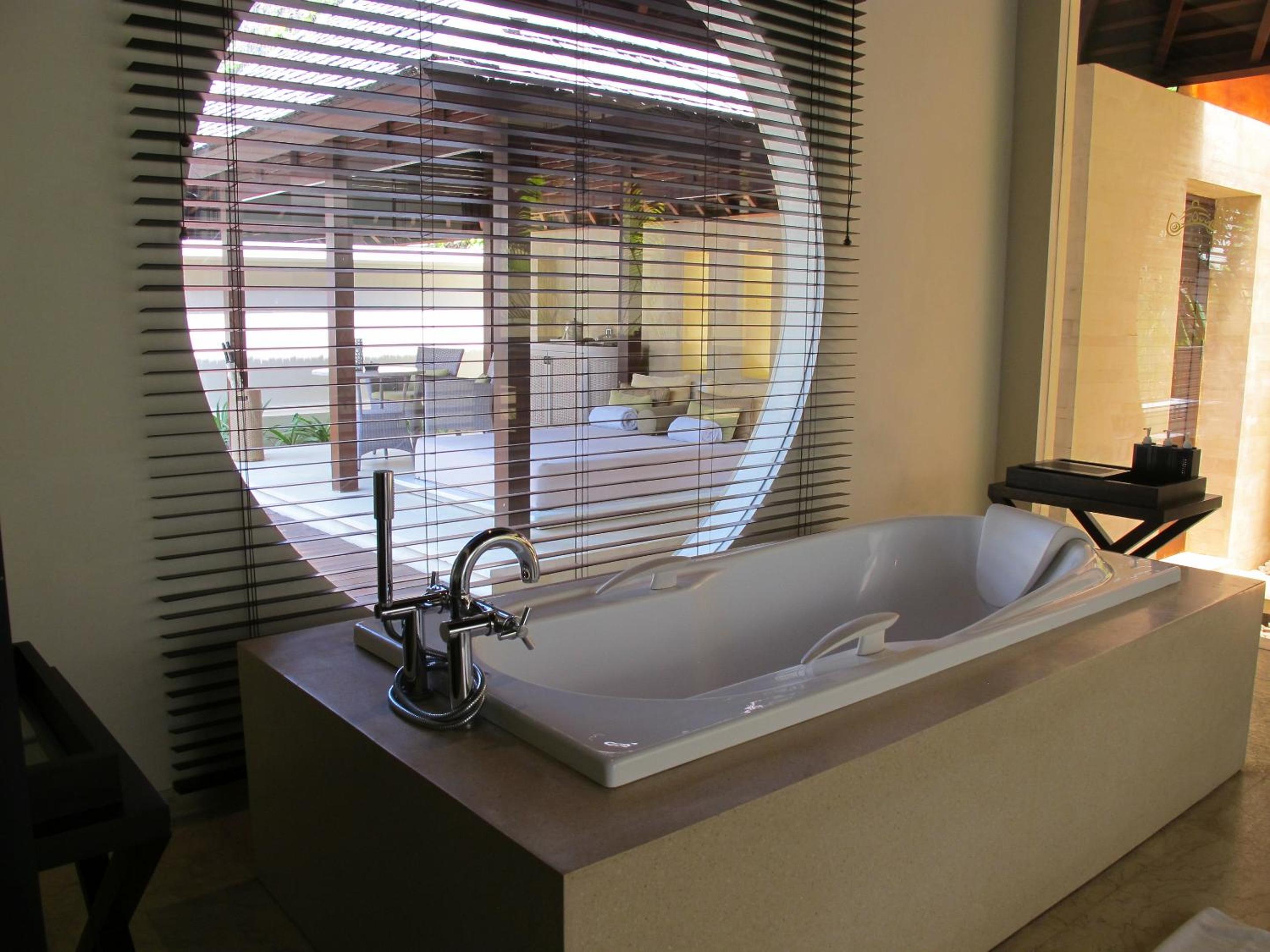 Deluxe One-Bedroom Private Pool Villa with Free Benefit - Photo 16