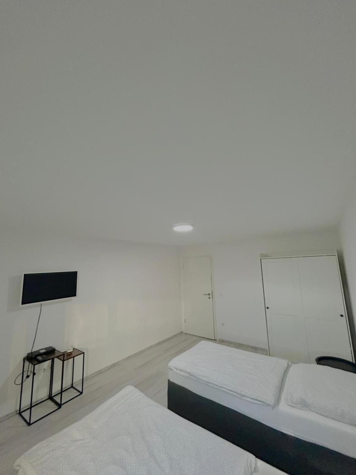 Three-Bedroom Apartment photo 2