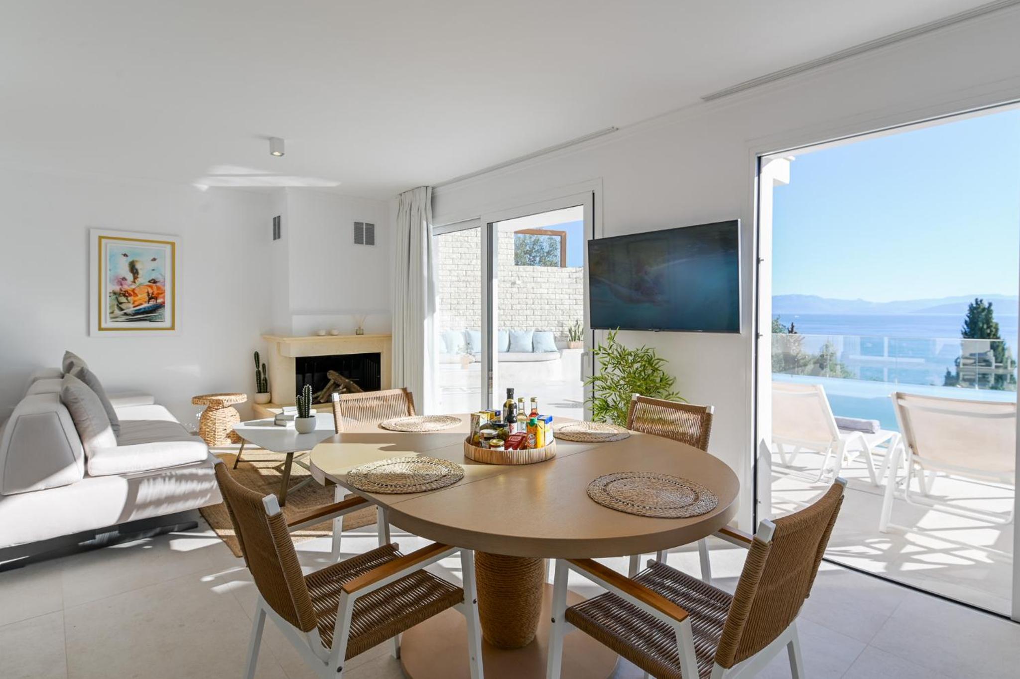 Suite with Pool View photo 2
