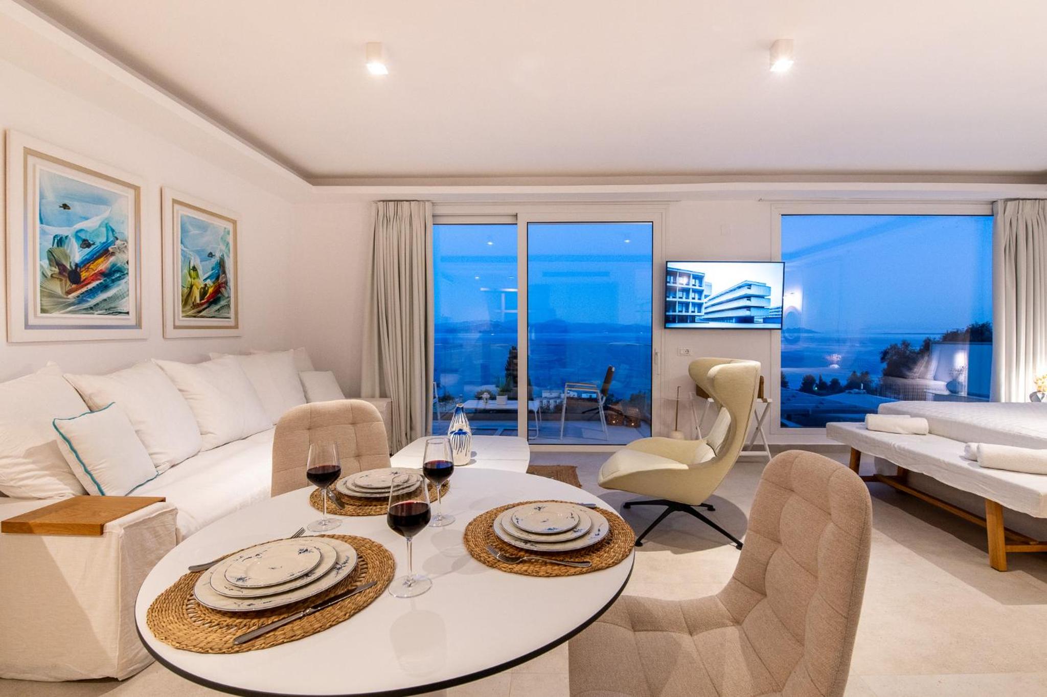 Suite with Hot Tub