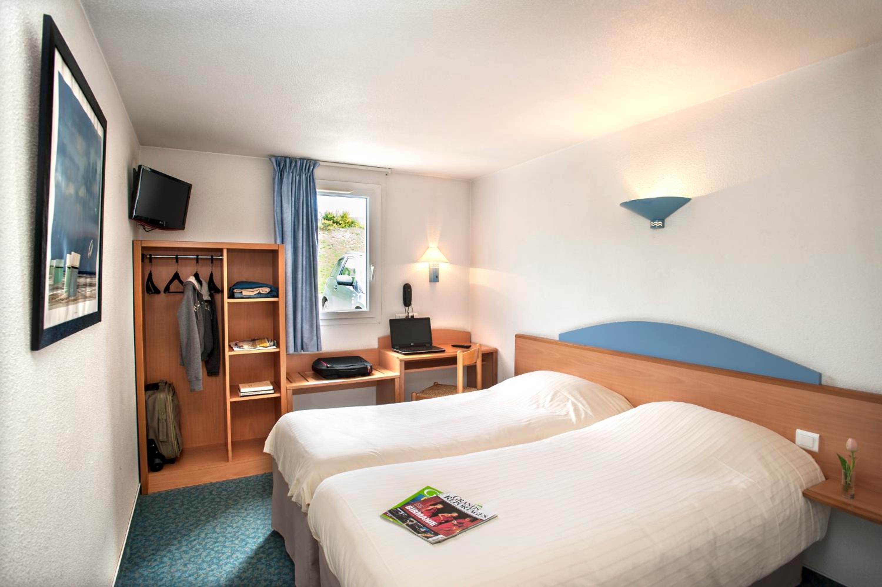 Standard Twin Room photo 1