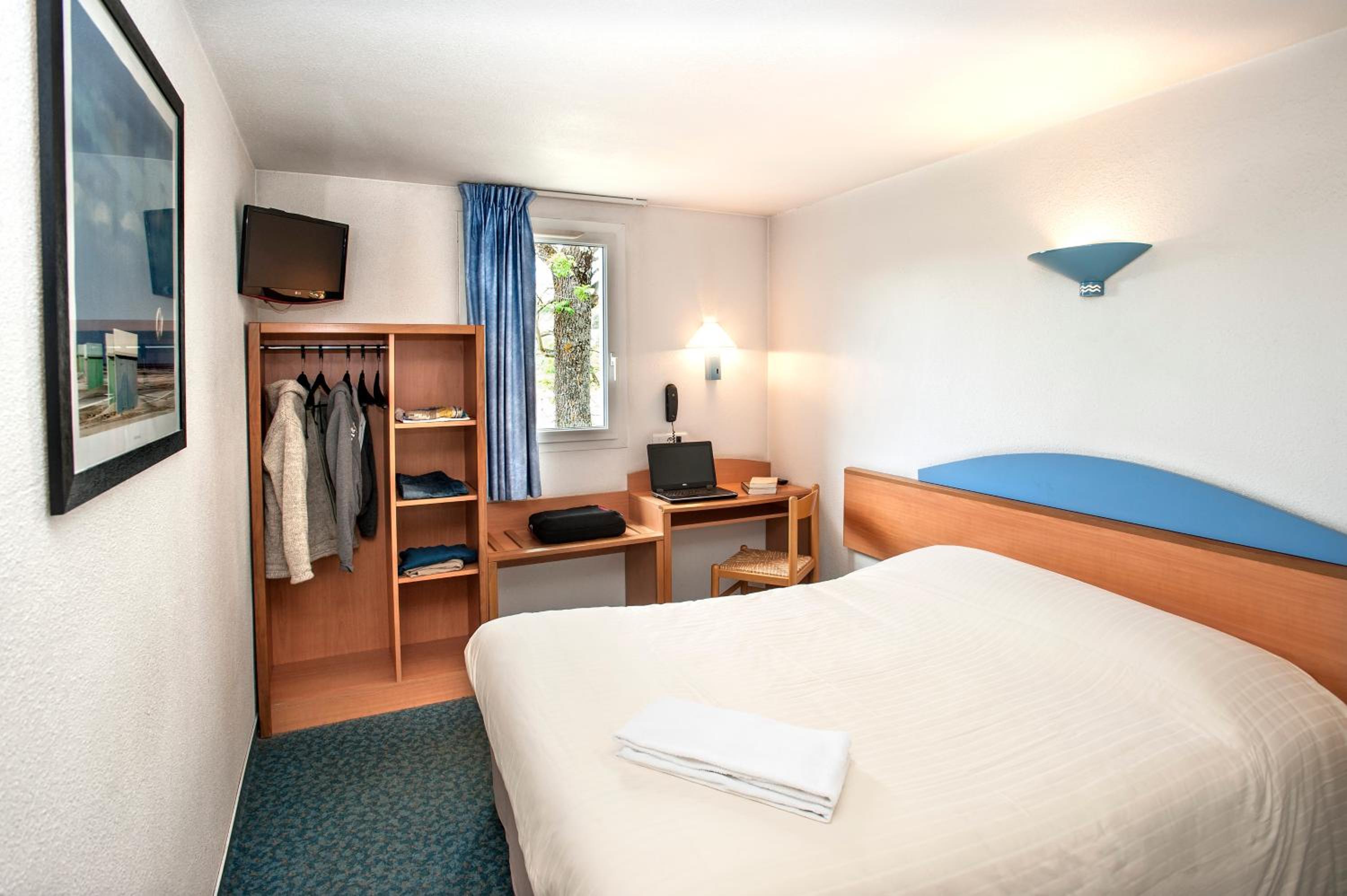 Double Room - Disability Access photo 1