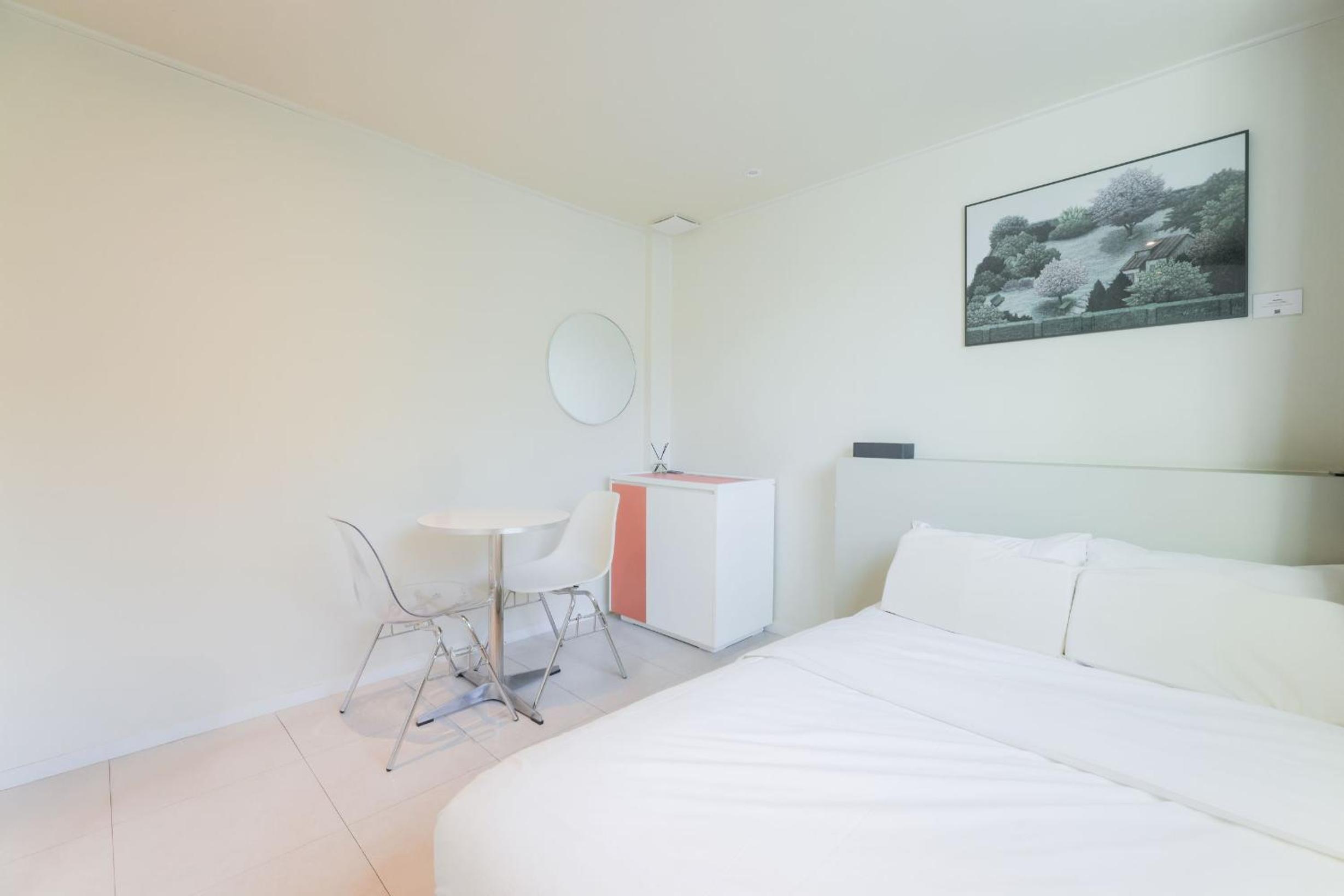 Standard Room - Photo 16