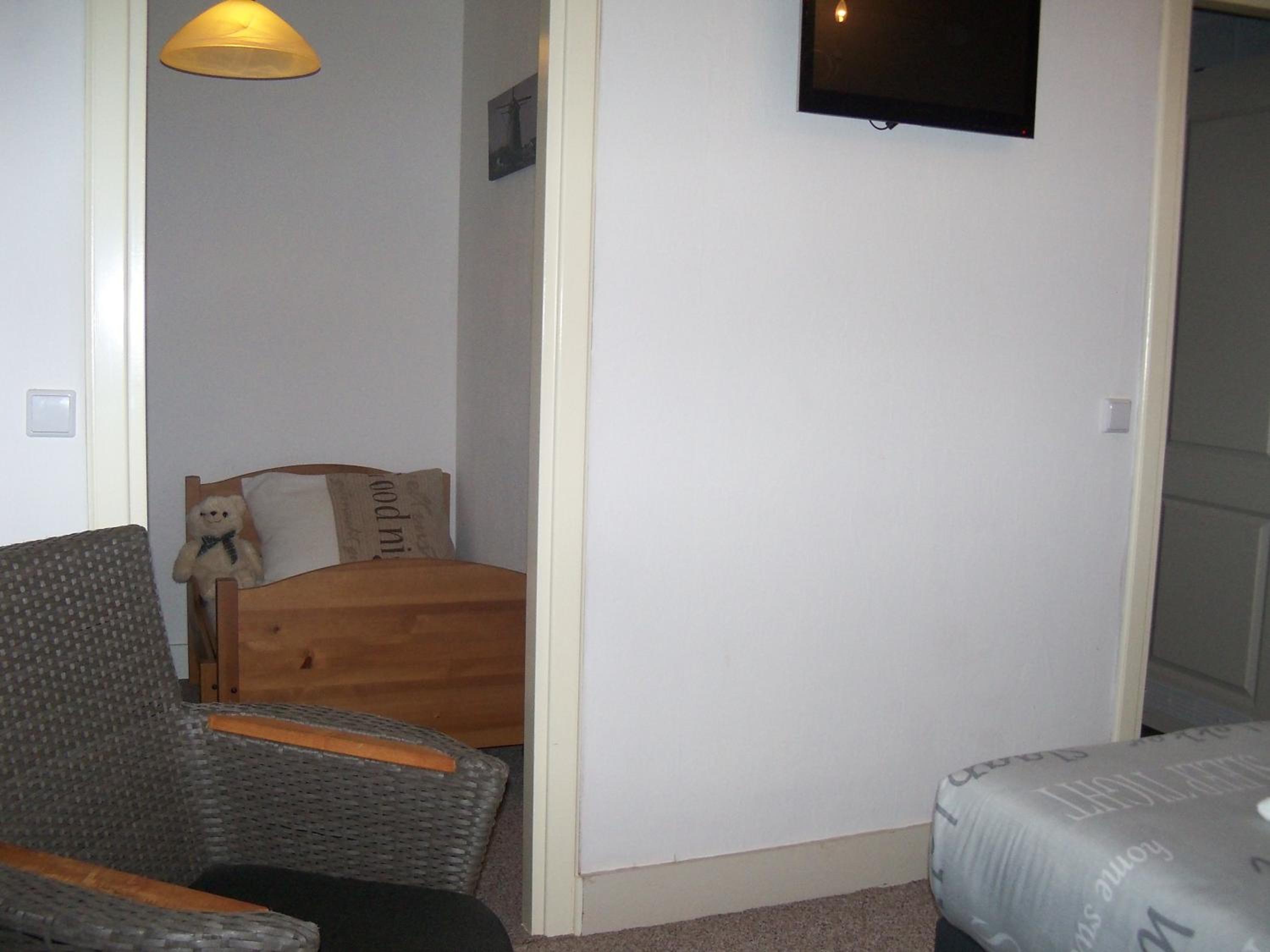 Deluxe Double Room (2 Adults + 1 Child) photo 3