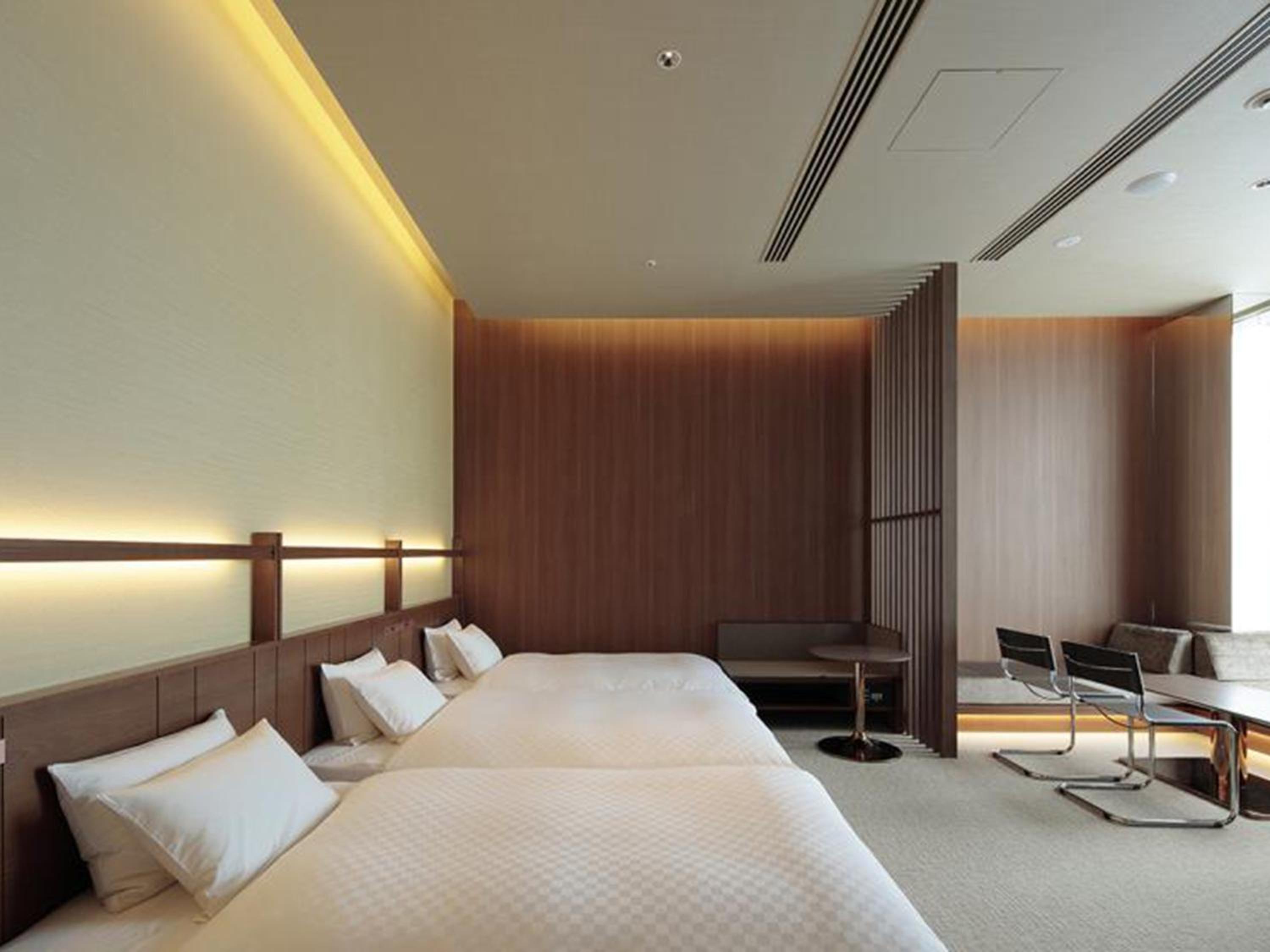 Suite - Photo 3