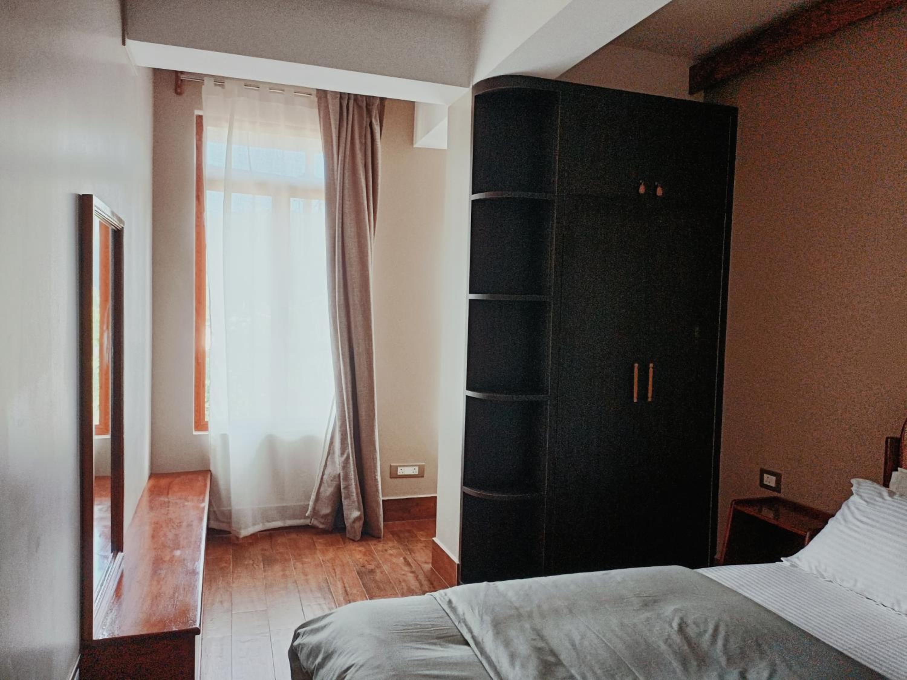 Apartment with Mountain View photo 1