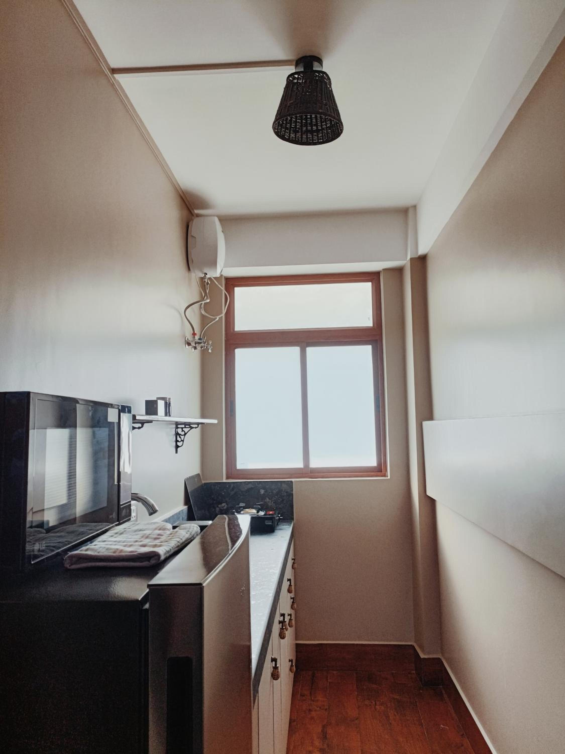 Apartment with Mountain View photo 3