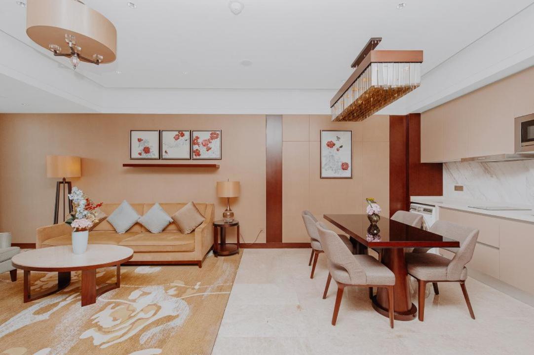 Grand Premier Room (One bedroom and one living room)