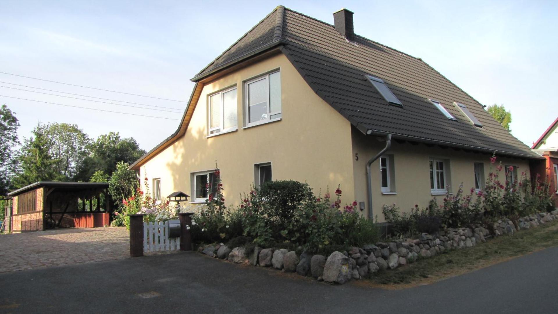Apartment with Garden View photo 3