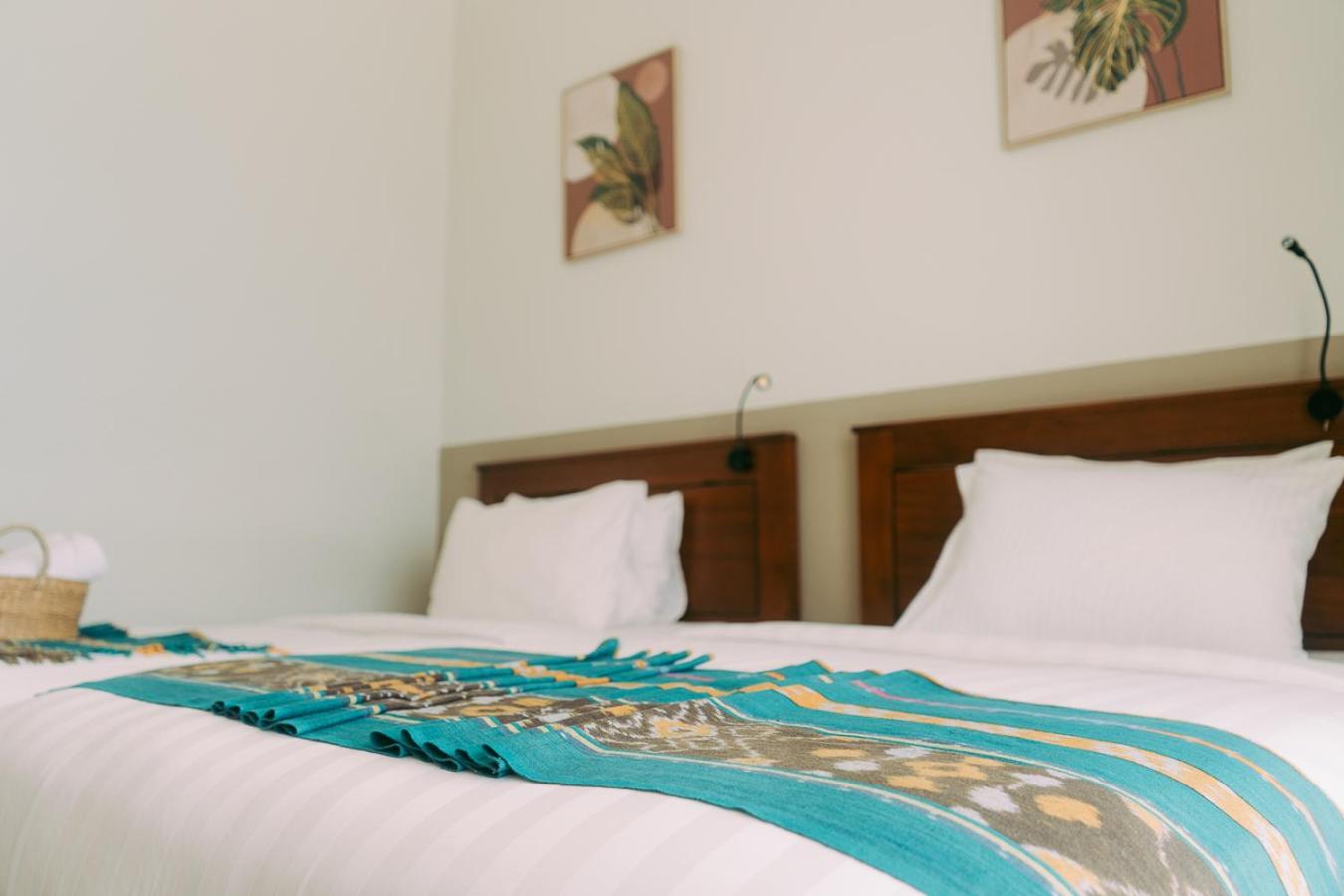 Standard Twin Room with Sea View photo 1