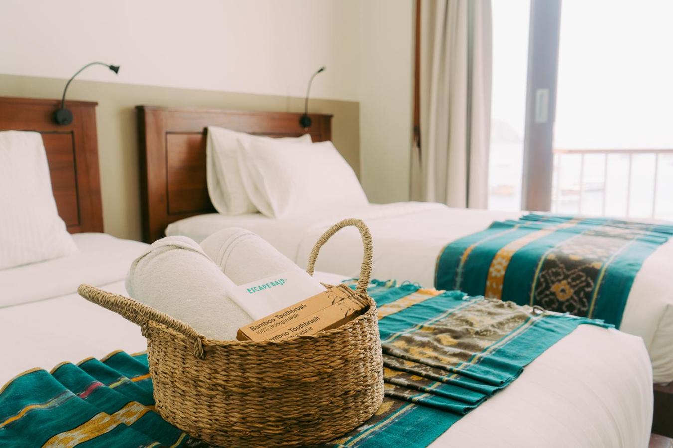Standard Twin Room with Sea View photo 3