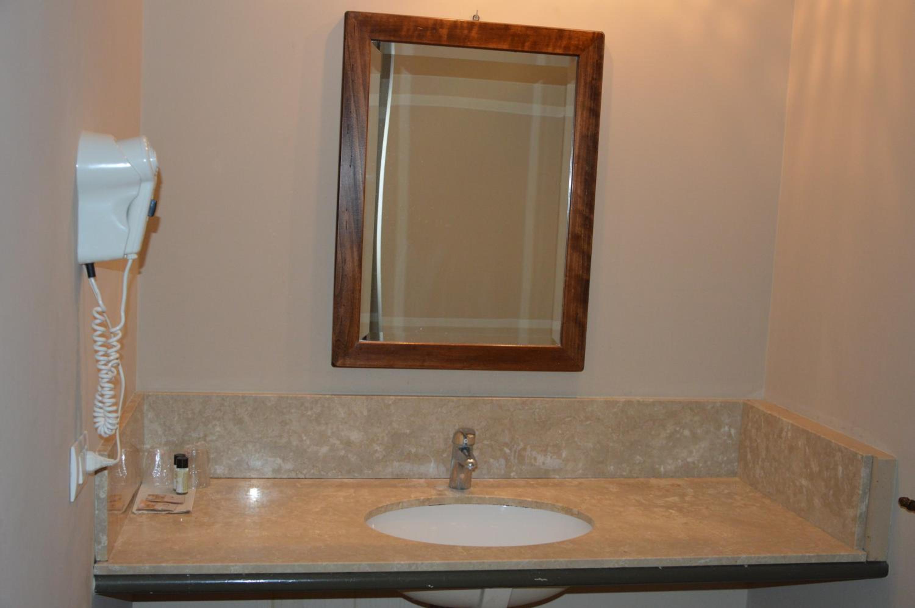 Economy Twin Room