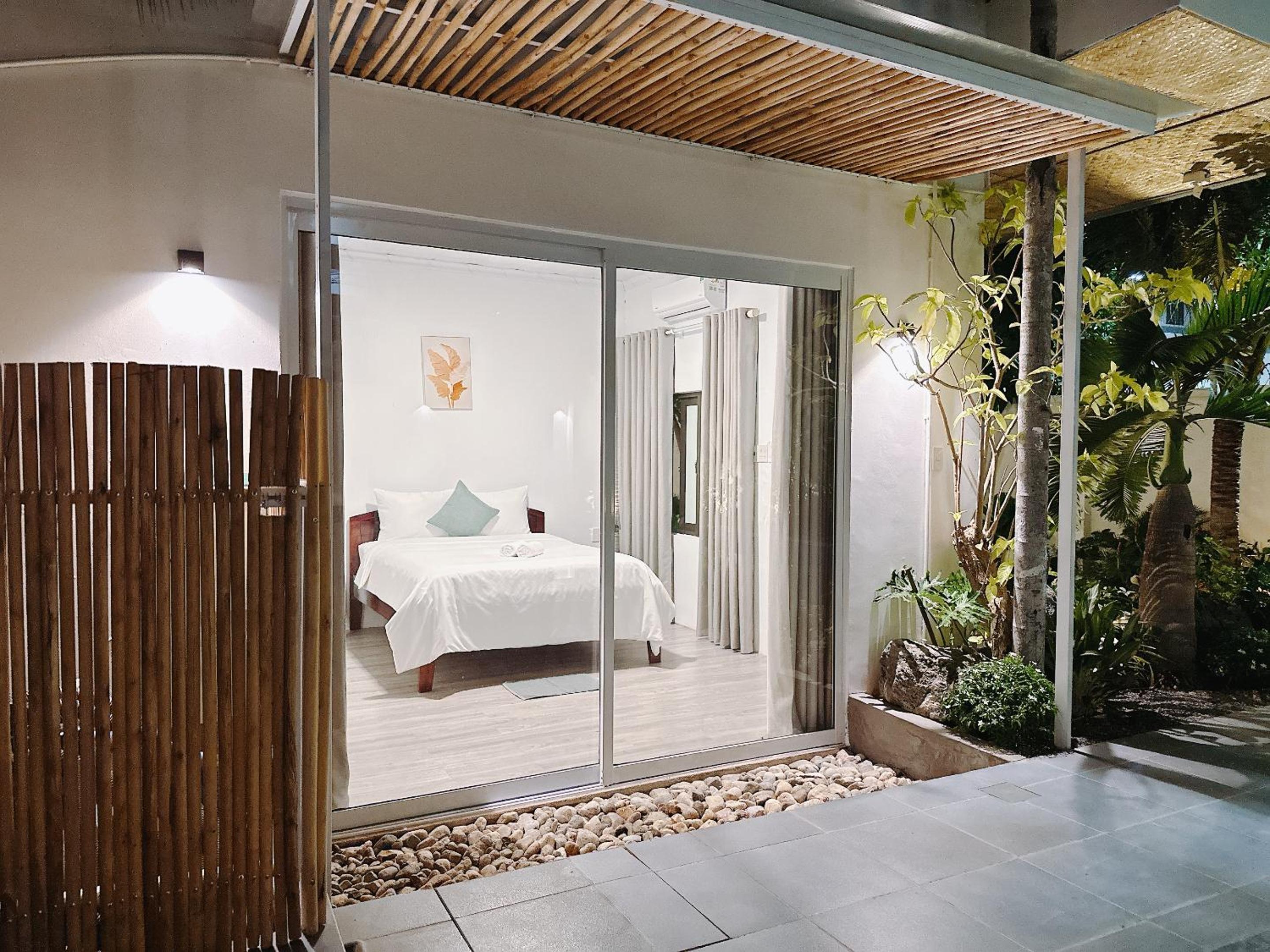 Bungalow photo 1