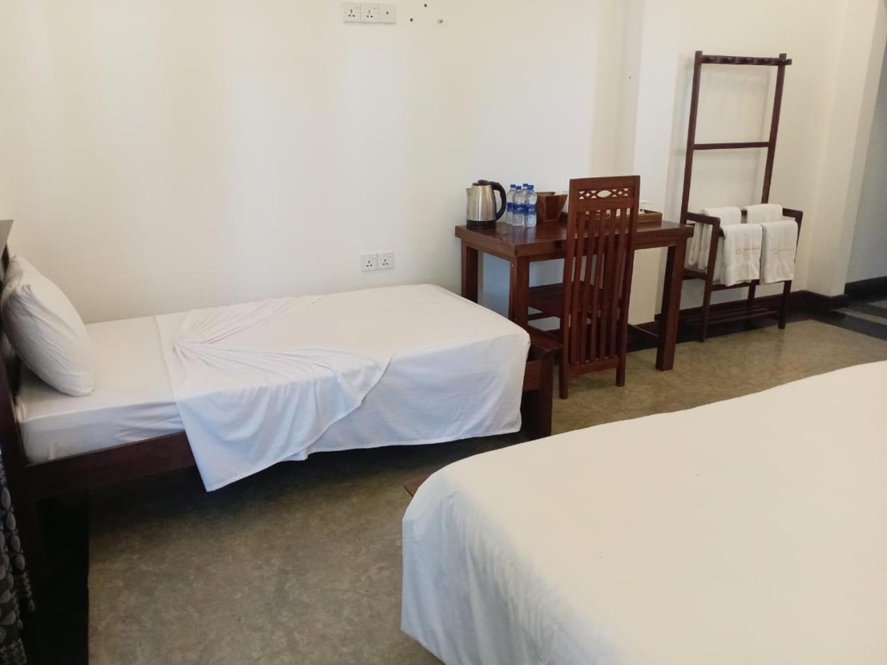 Deluxe King Room photo 2