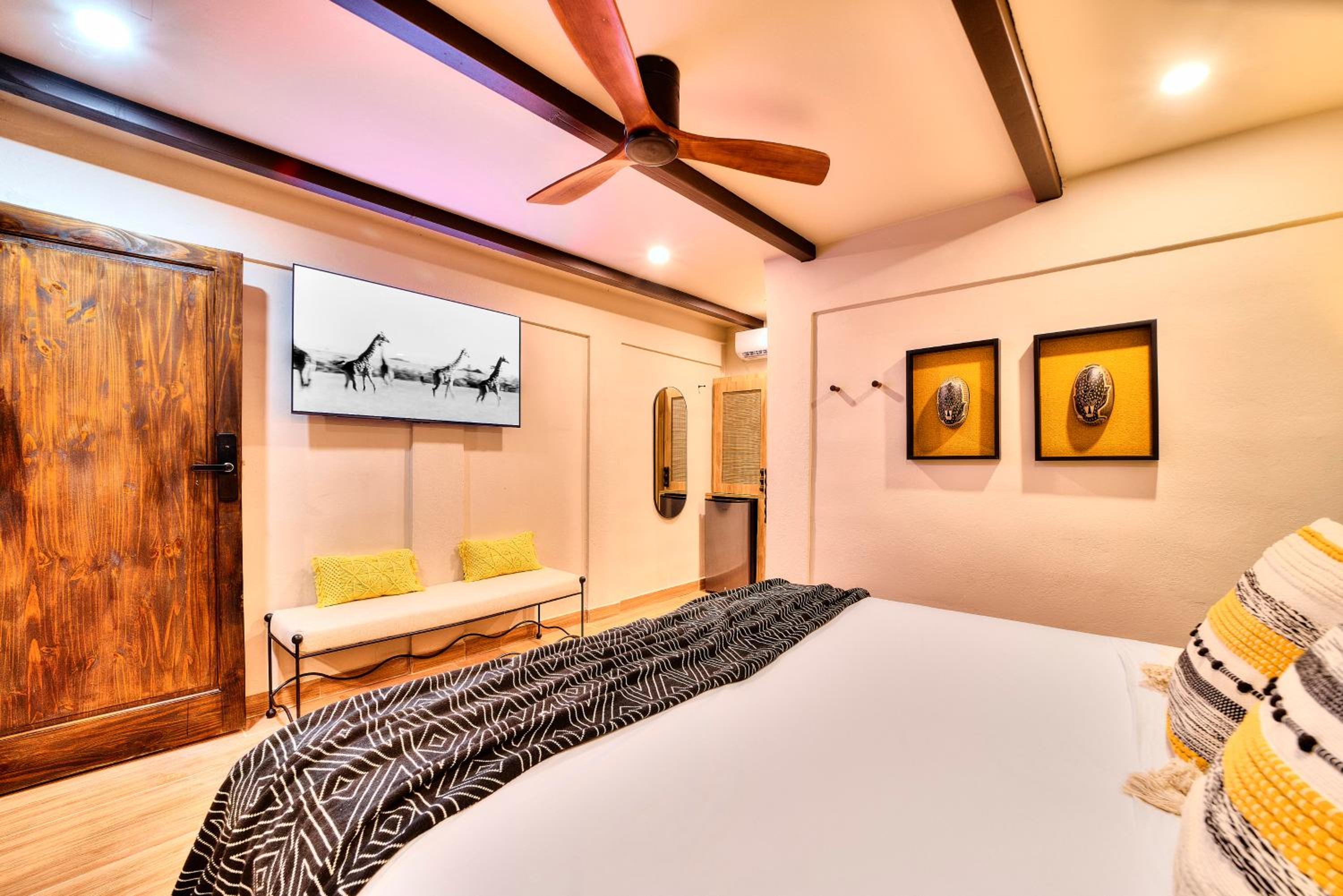 Deluxe Double or Twin Room photo 2