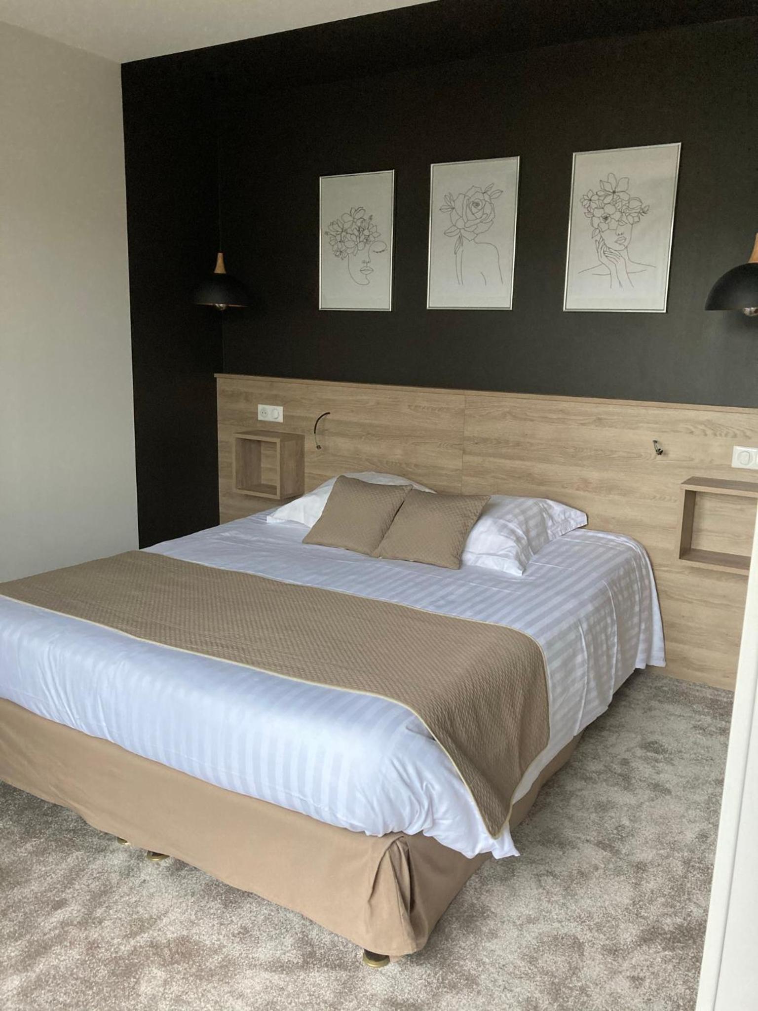 Deluxe Double Room photo 2