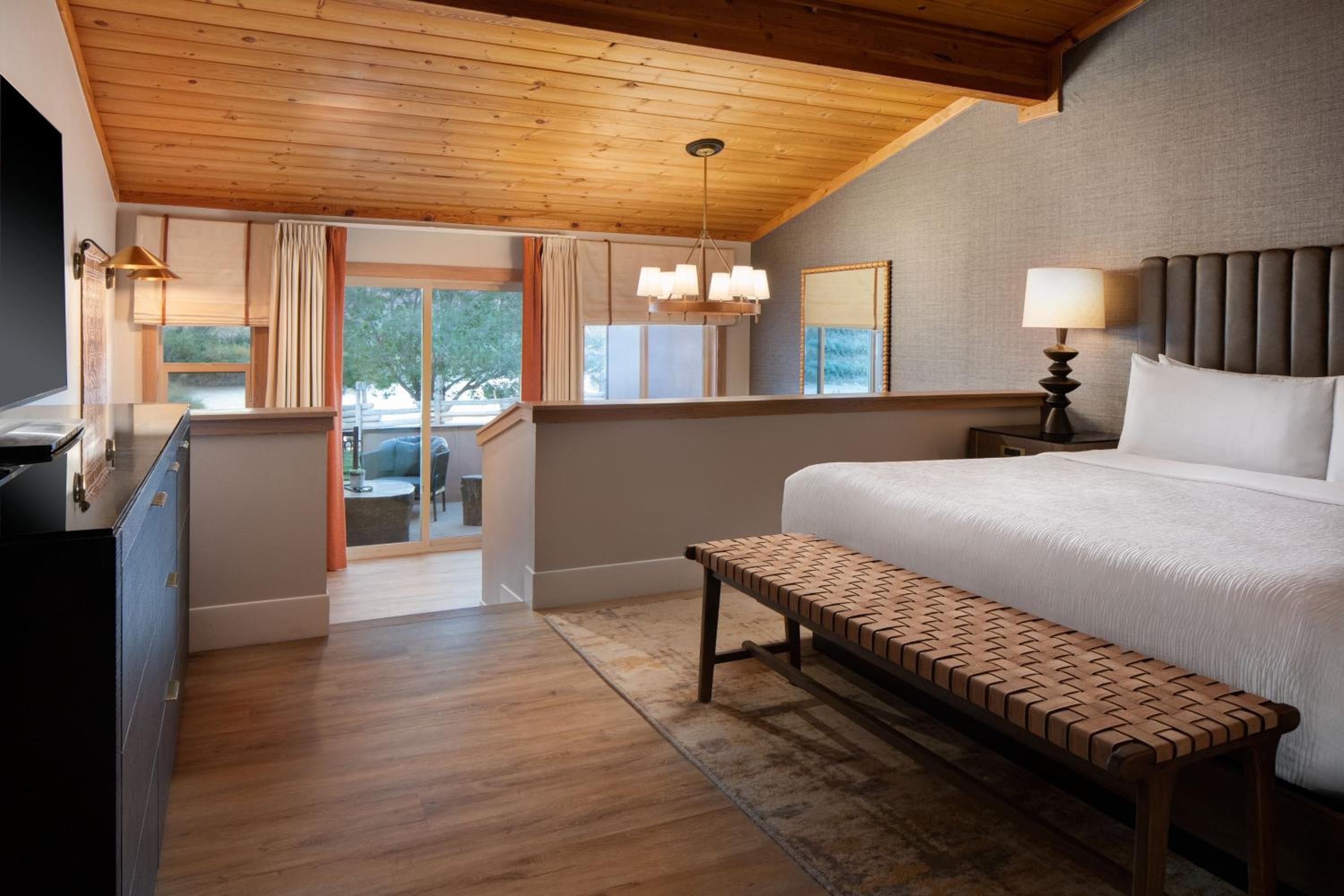 Riverfront King Suite with Sofa Bed photo 1
