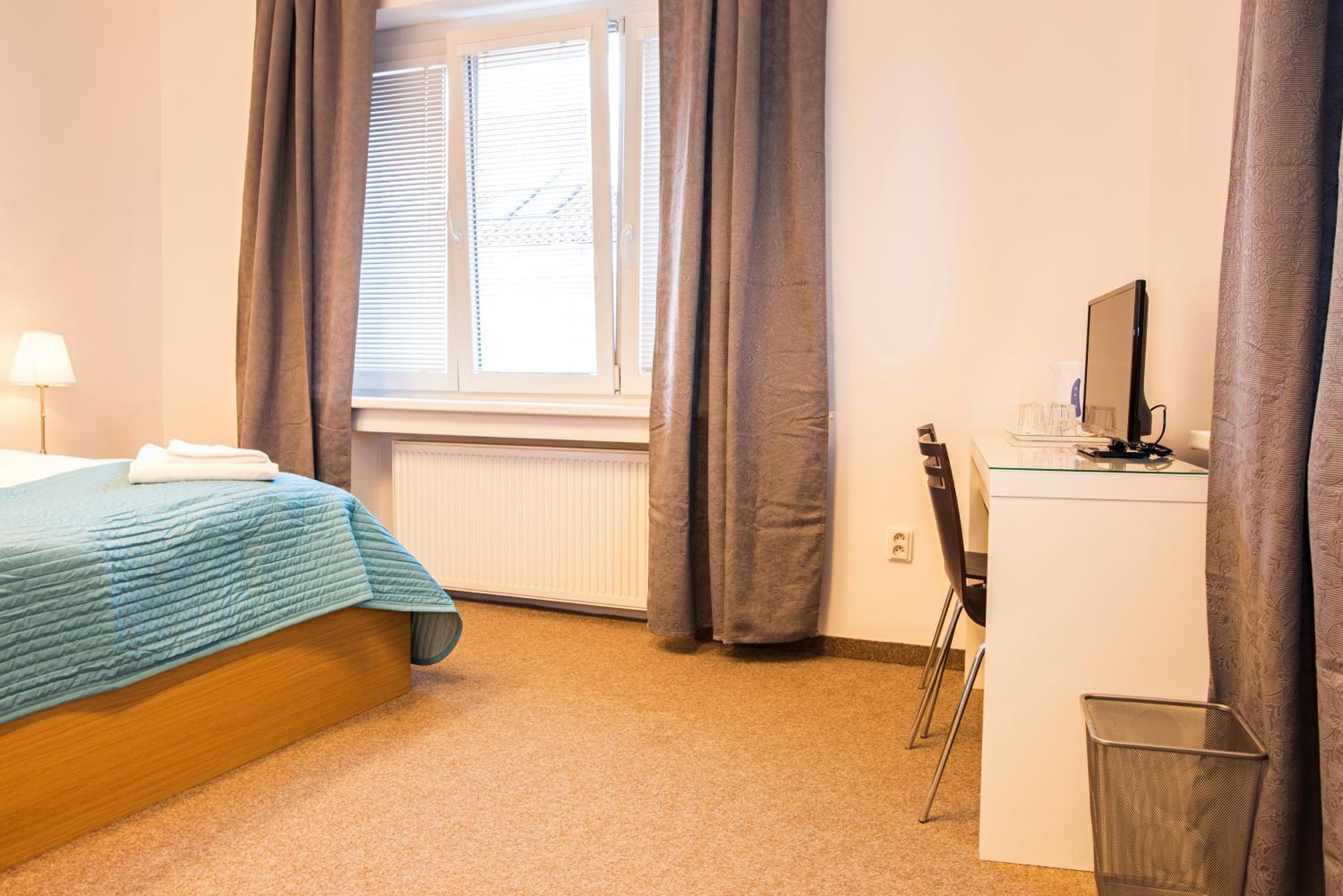 Double Room - Photo 3