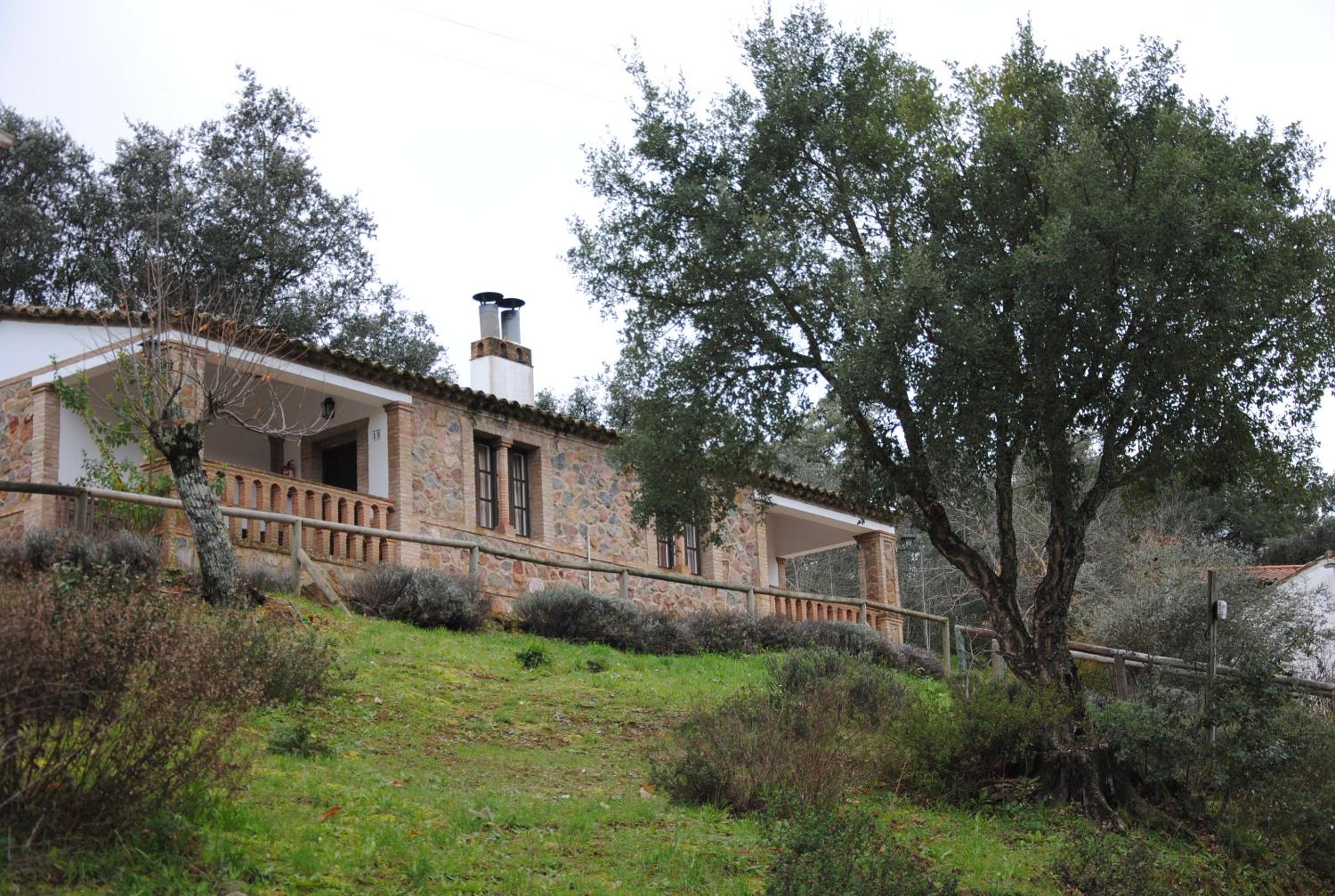 One-Bedroom House - Photo 12